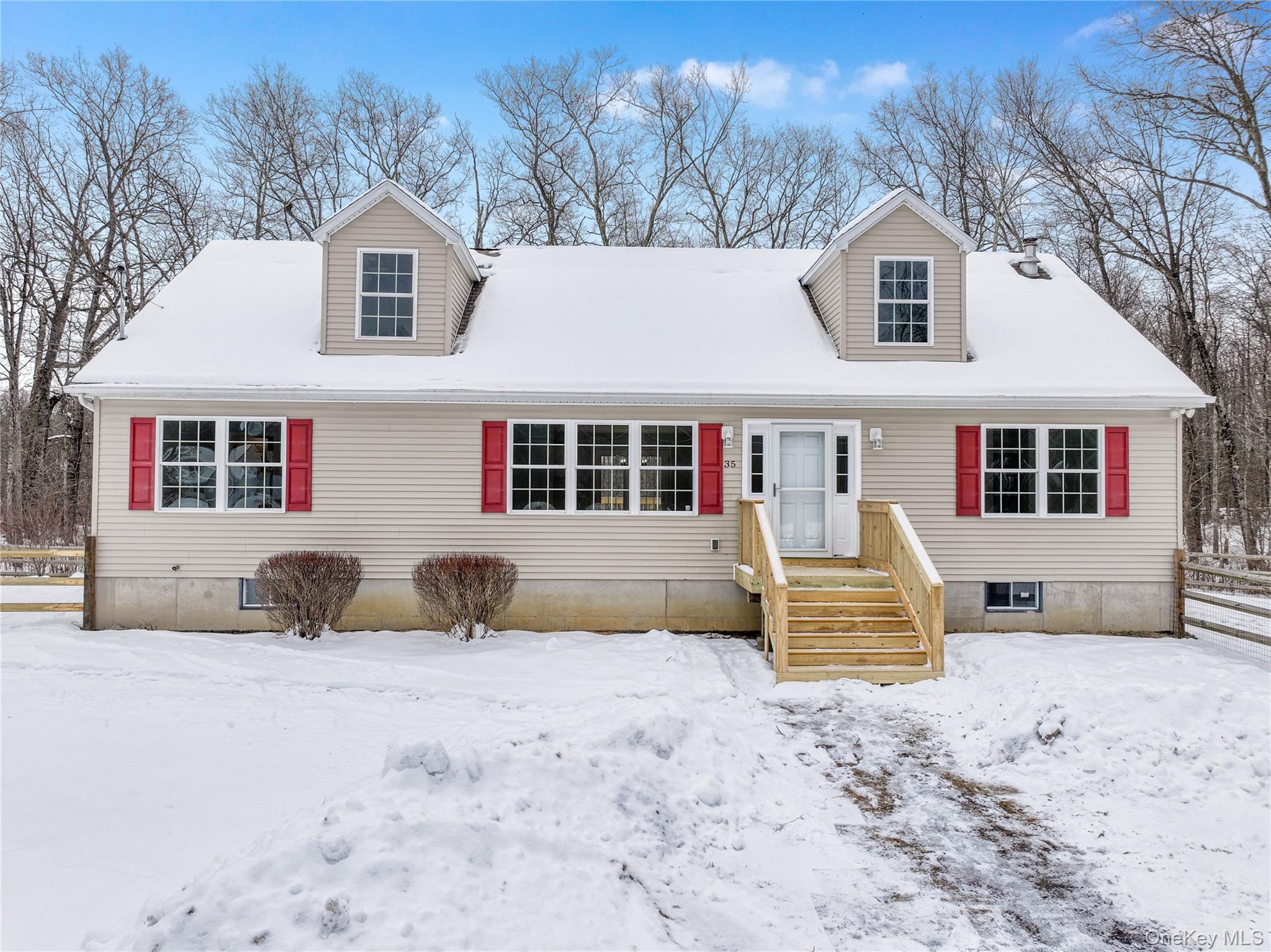 #3 photo, 35 Pioneer Road, Gardiner , NY 12525