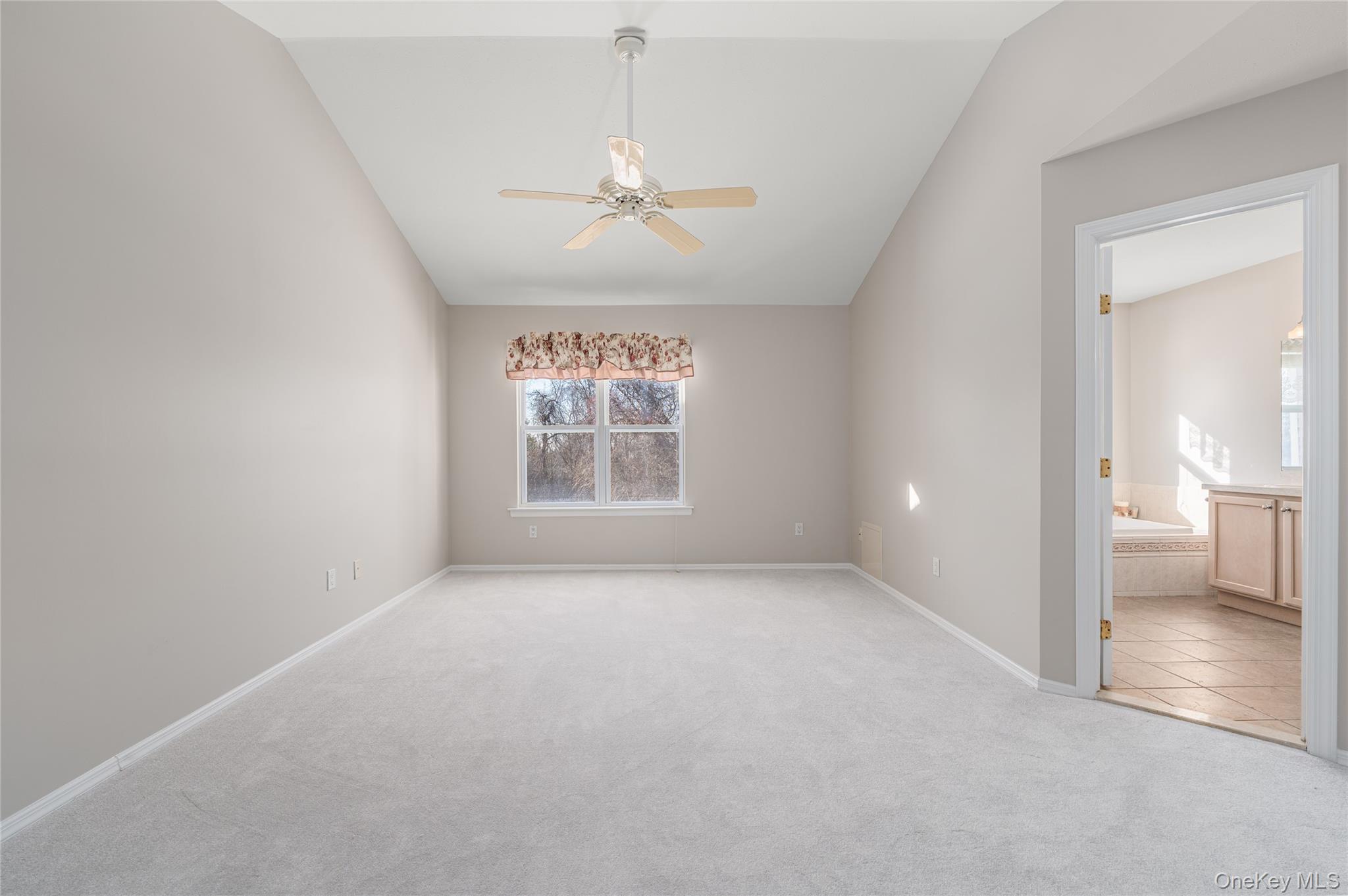 #10 photo, 1804 Willow Pond Drive, Саффолк ‖ Riverhead , NY 11901