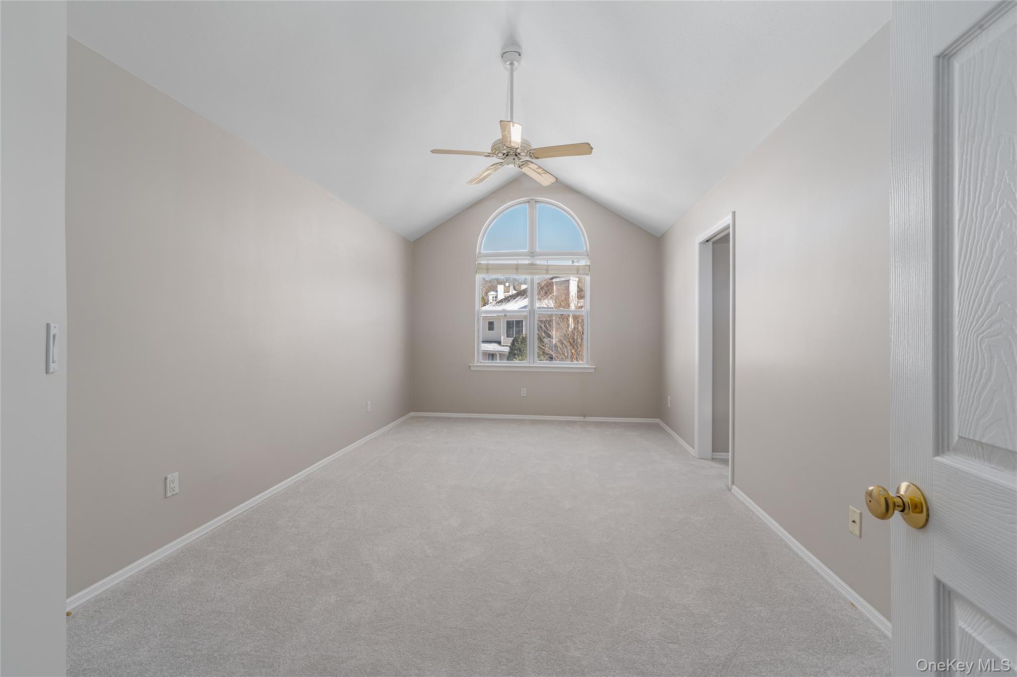 #15 photo, 1804 Willow Pond Drive, Саффолк ‖ Riverhead , NY 11901