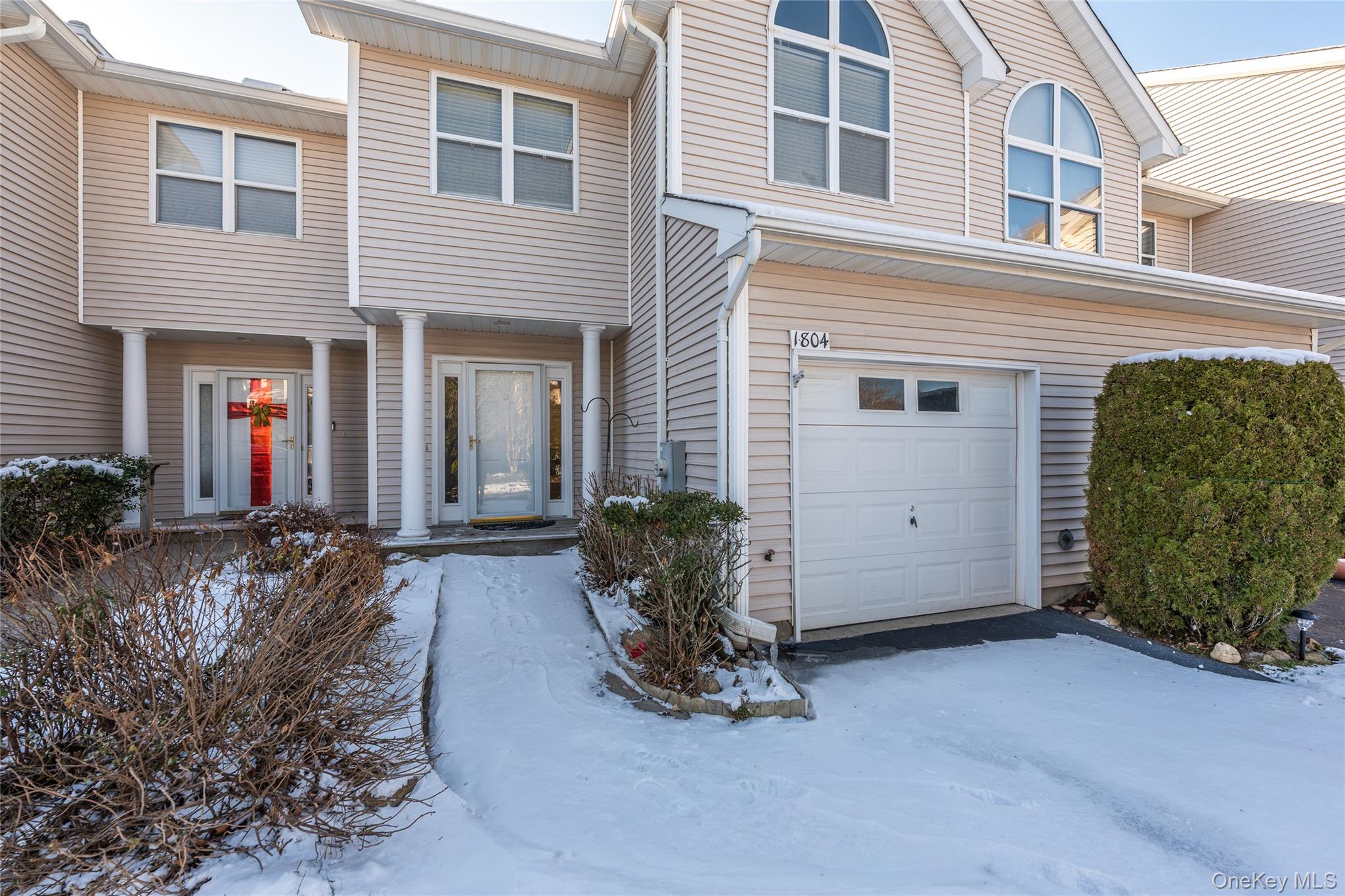 #17 photo, 1804 Willow Pond Drive, Саффолк ‖ Riverhead , NY 11901