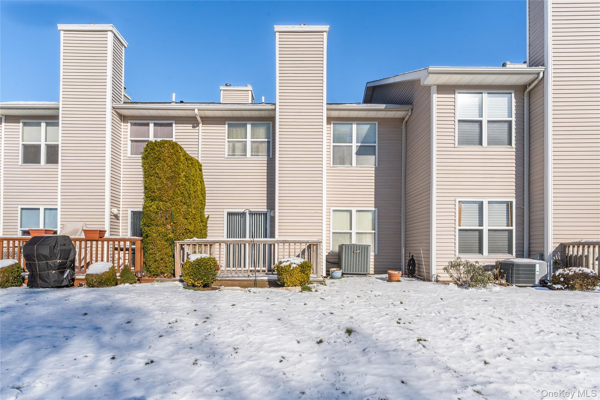 #19 photo, 1804 Willow Pond Drive, Саффолк ‖ Riverhead , NY 11901