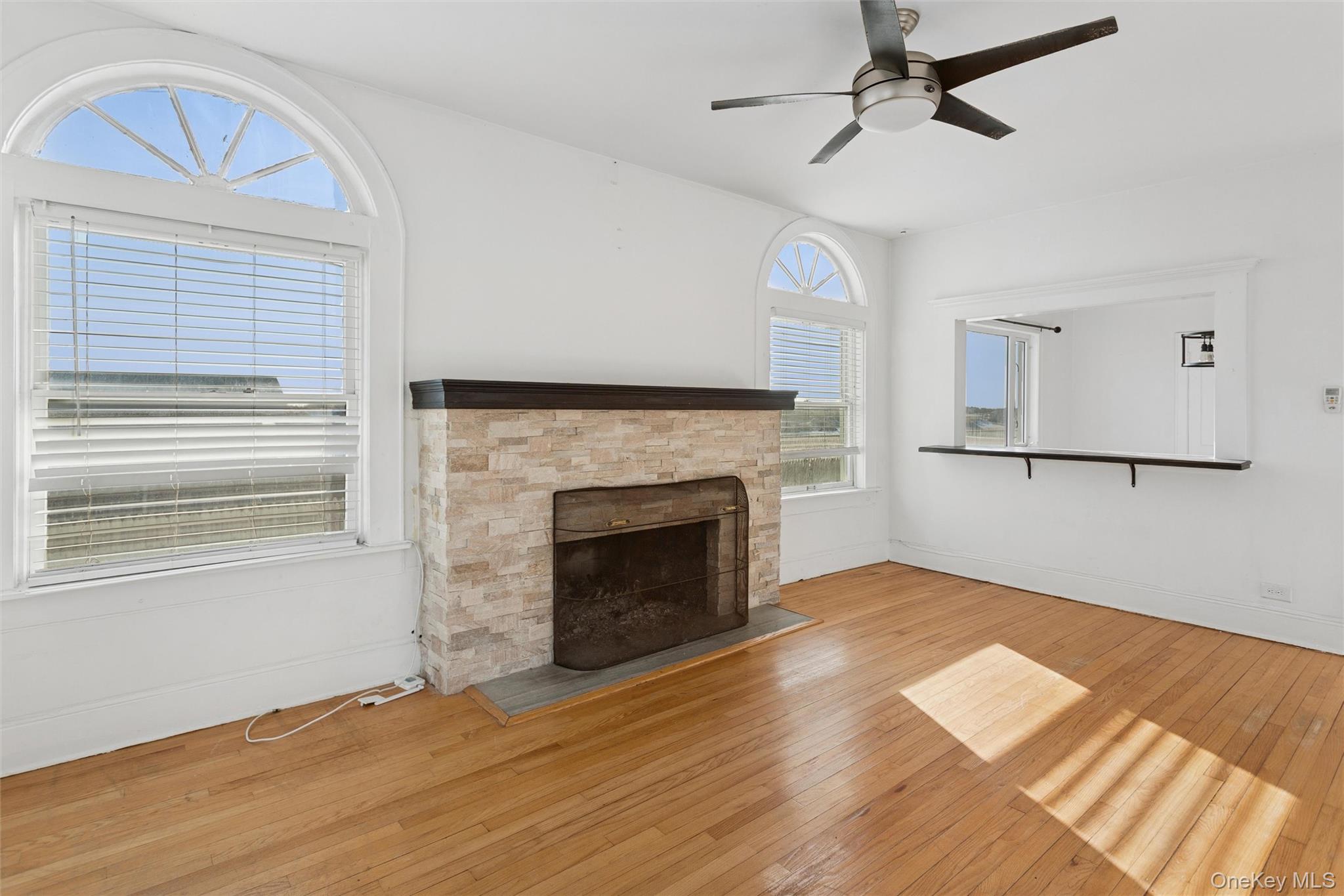 #11 photo, 23 Troy Avenue, नासाउ काउंटी East Atlantic Beach , NY 11561