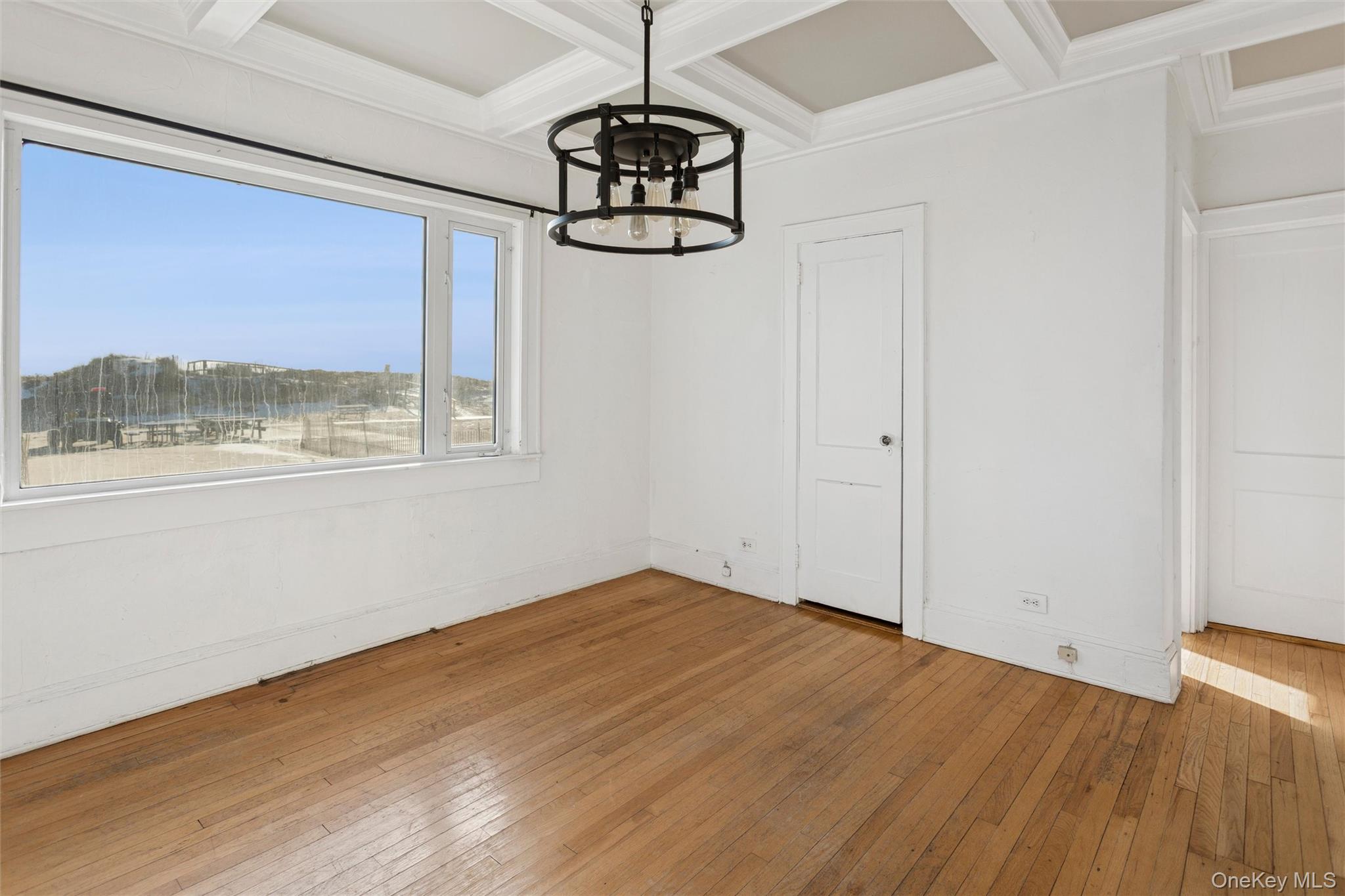 #14 photo, 23 Troy Avenue, नासाउ काउंटी East Atlantic Beach , NY 11561