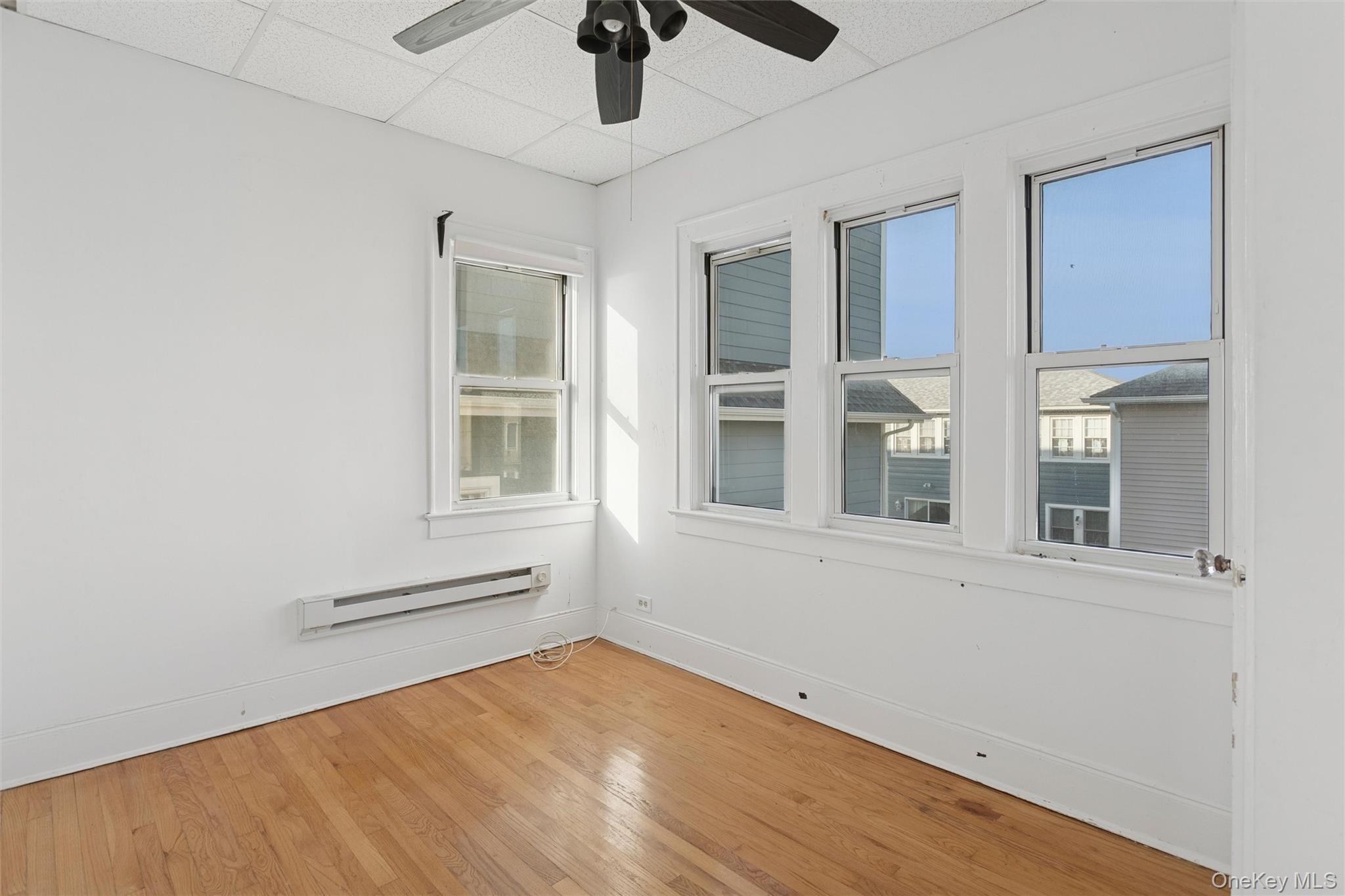 #19 photo, 23 Troy Avenue, नासाउ काउंटी East Atlantic Beach , NY 11561