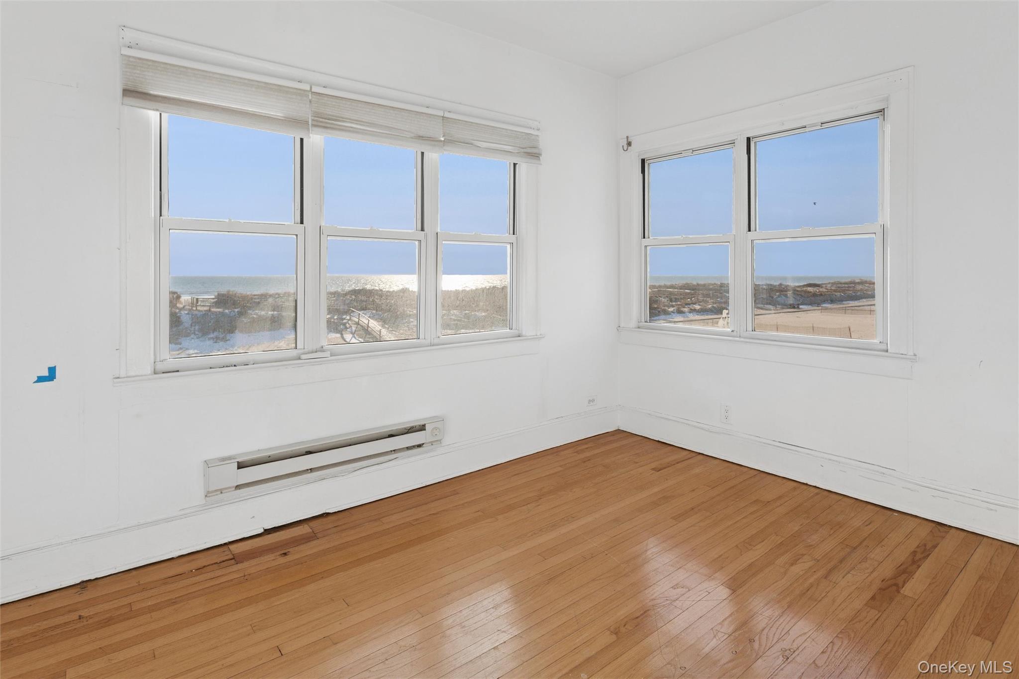 #6 photo, 23 Troy Avenue, नासाउ काउंटी East Atlantic Beach , NY 11561