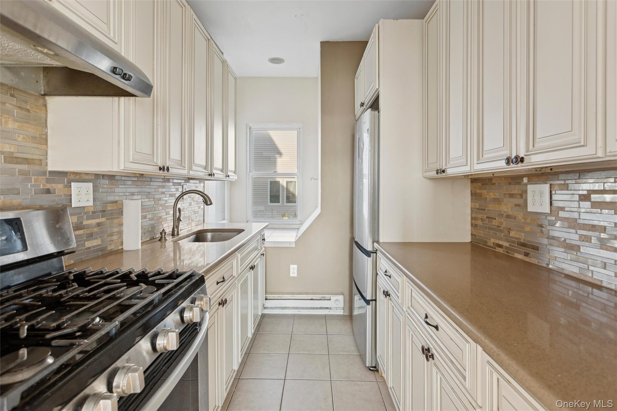 #7 photo, 23 Troy Avenue, नासाउ काउंटी East Atlantic Beach , NY 11561