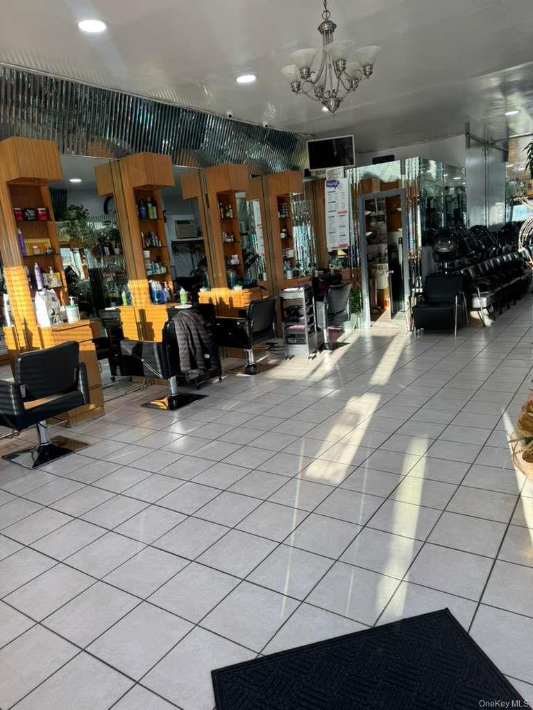 #4 photo, 10957 Guy R Brewer Boulevard, कुईंस Jamaica , NY 11433