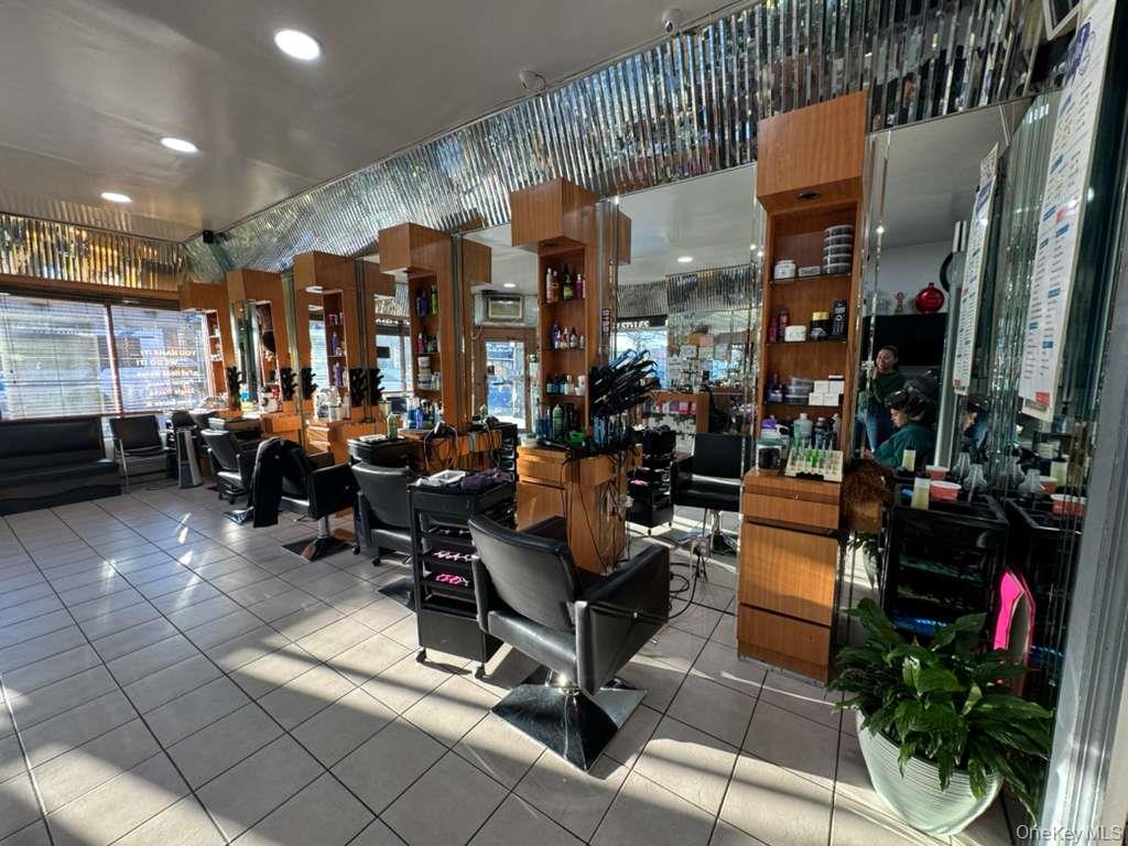 #6 photo, 10957 Guy R Brewer Boulevard, कुईंस Jamaica , NY 11433