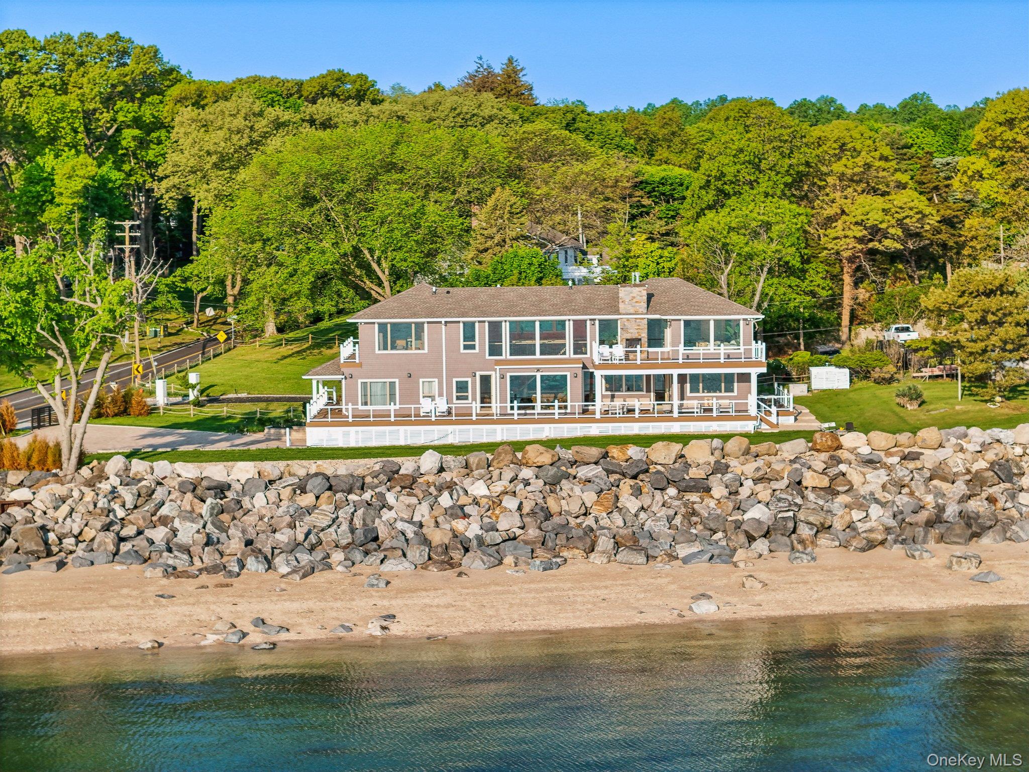 #2 photo, 516 Asharoken Avenue, Саффолк ‖ Northport , NY 11768