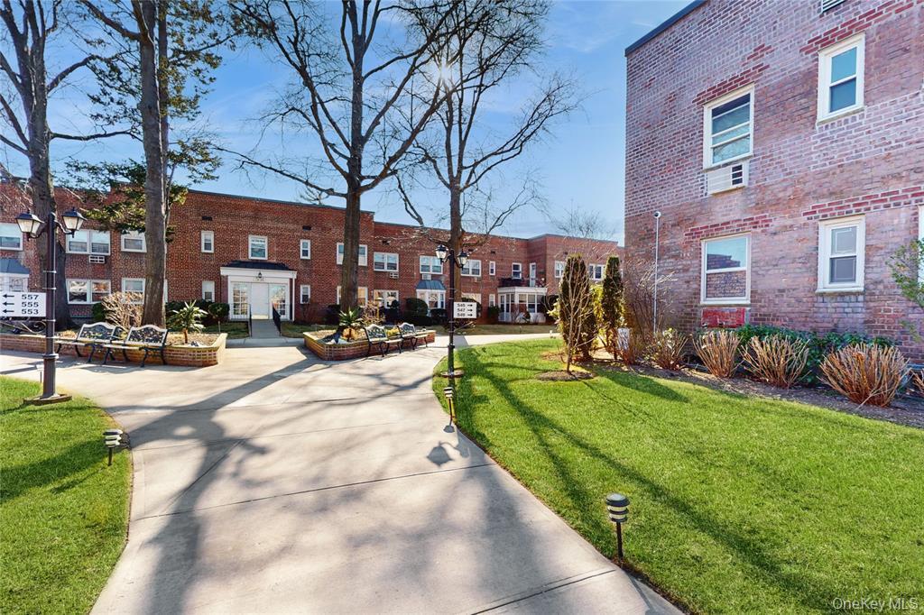 #4 photo, 553 Central Avenue, Cedarhurst , NY 11516