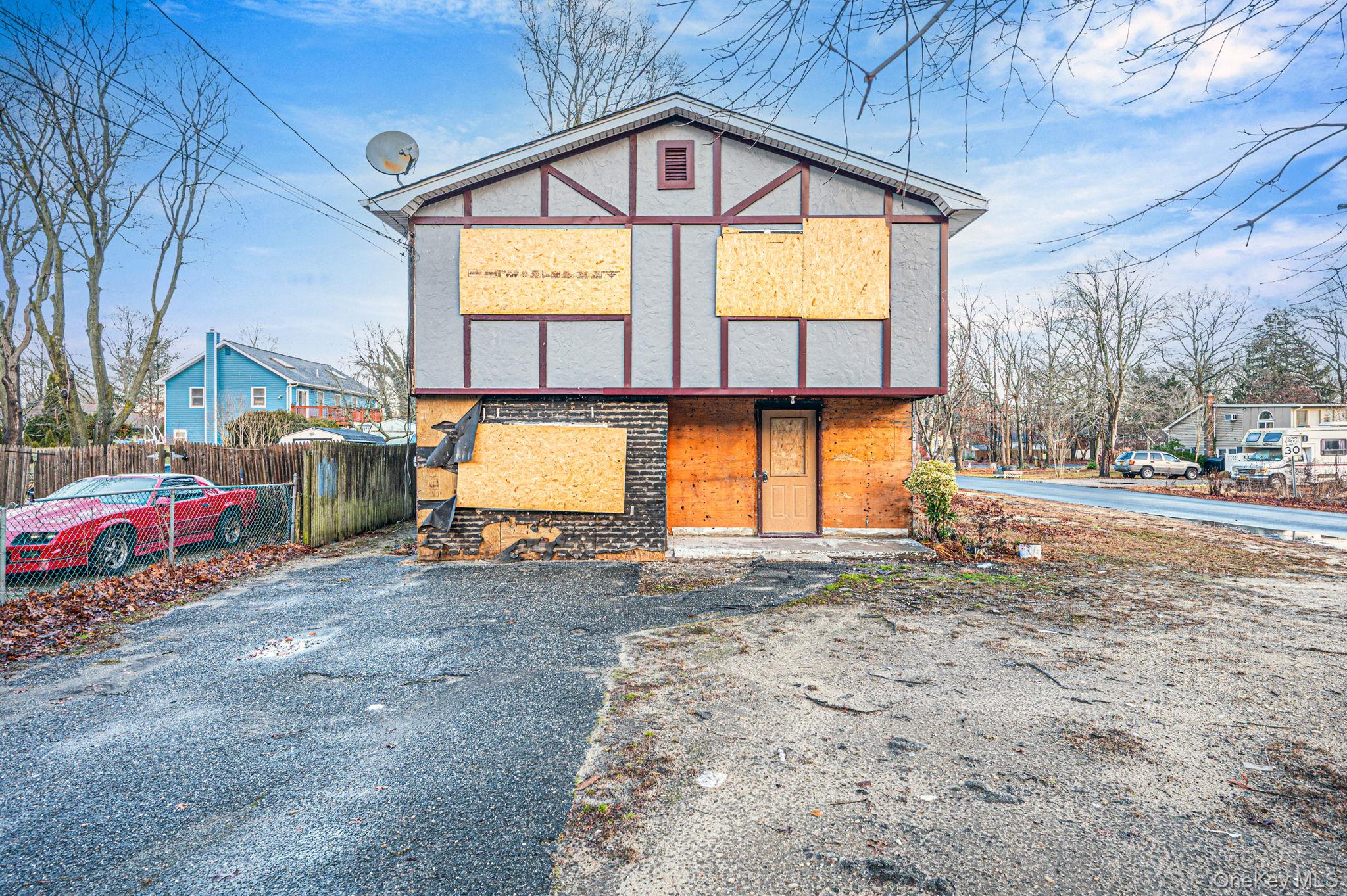 #1 photo, 53 Hounslow Road, Shirley , NY 11967