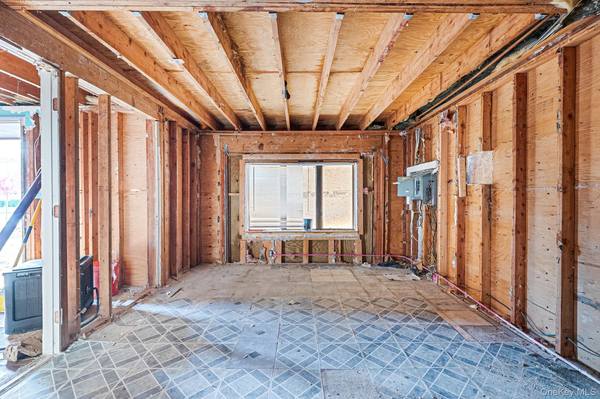 #6 photo, 53 Hounslow Road, Shirley , NY 11967