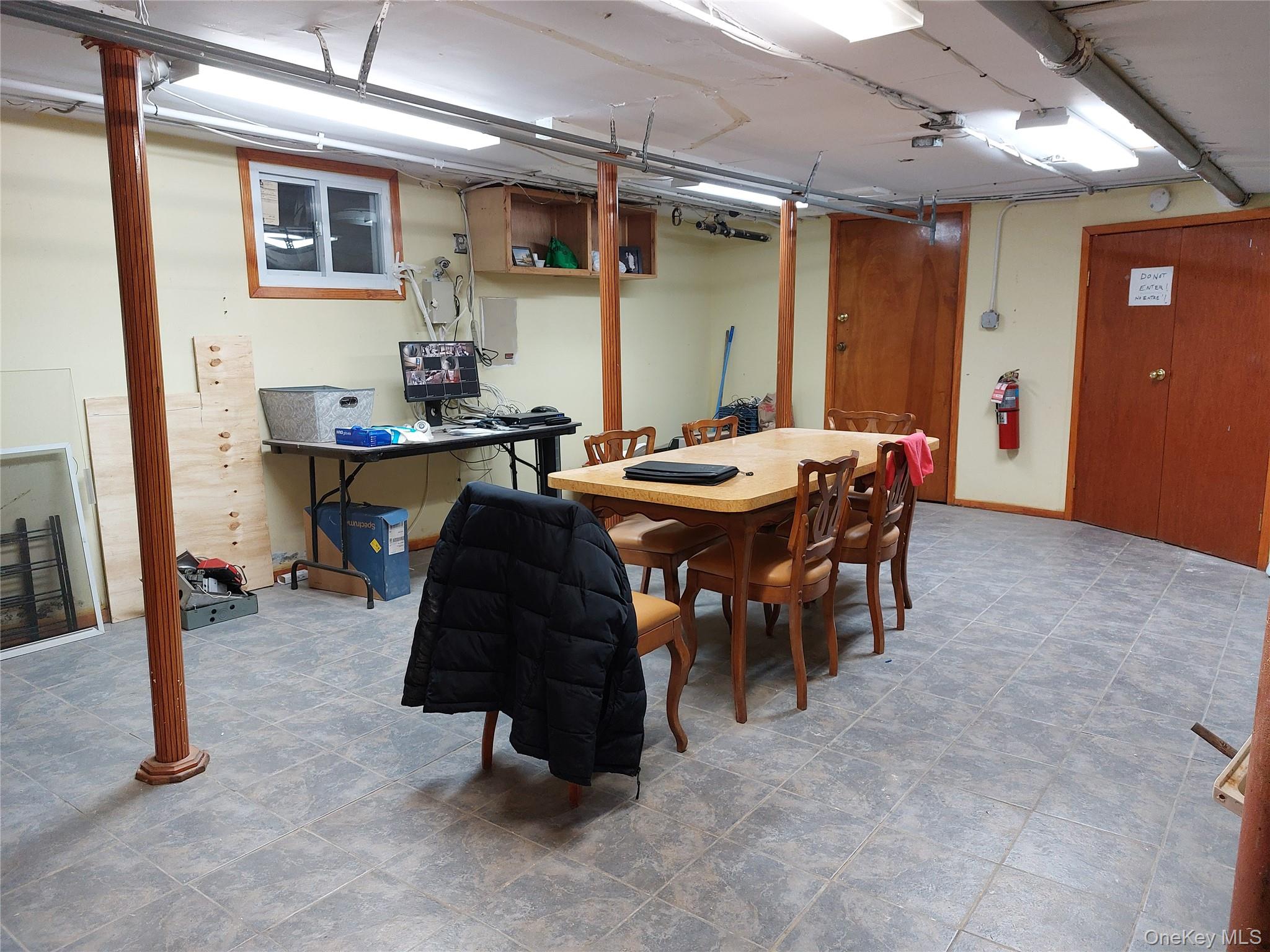 #4 photo, 52-12 108th Street, कुईंस Corona , NY 11368