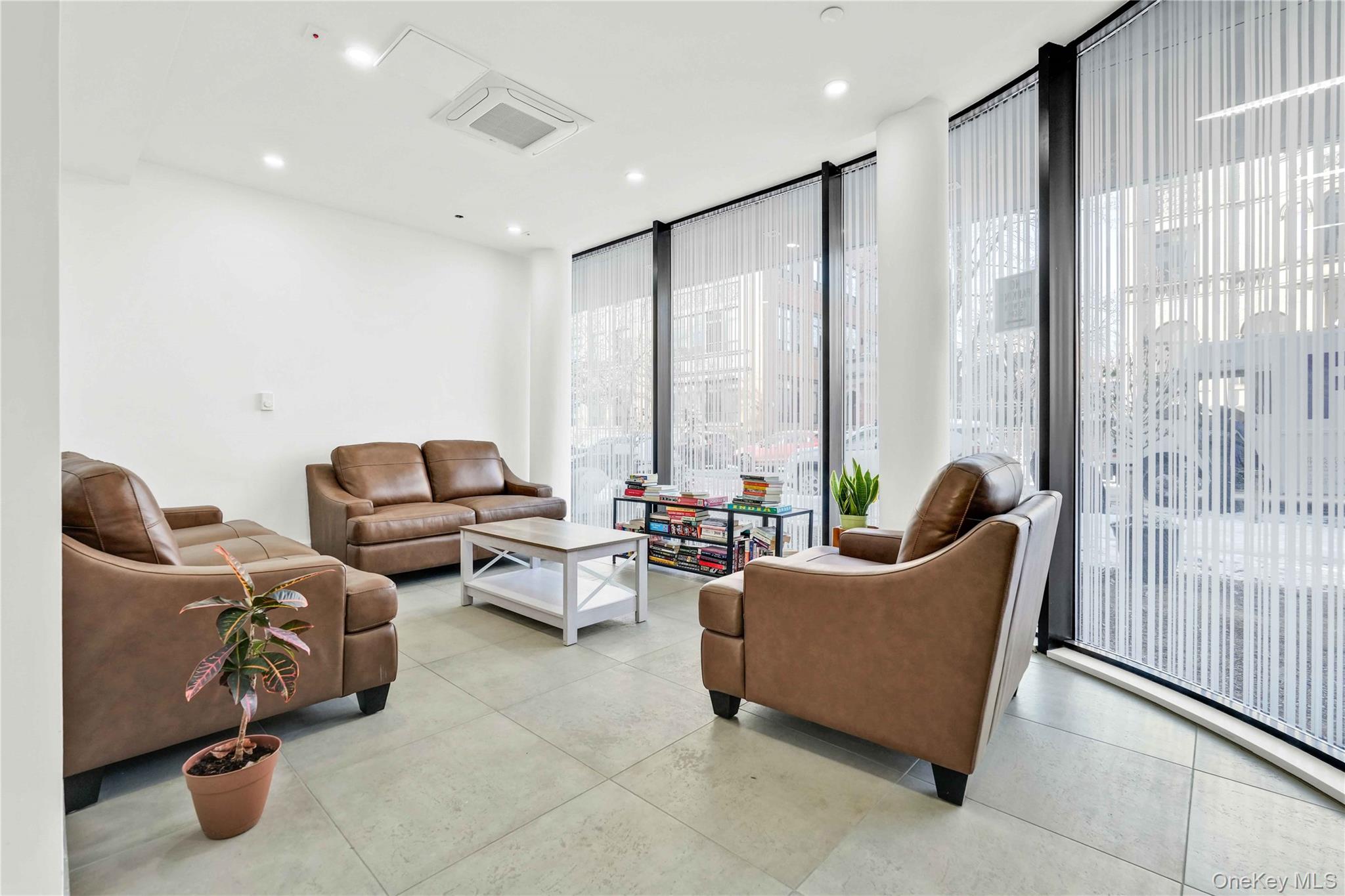 #3 photo, 18 Monitor Street, ब्रुकलीन Brooklyn , NY 11222