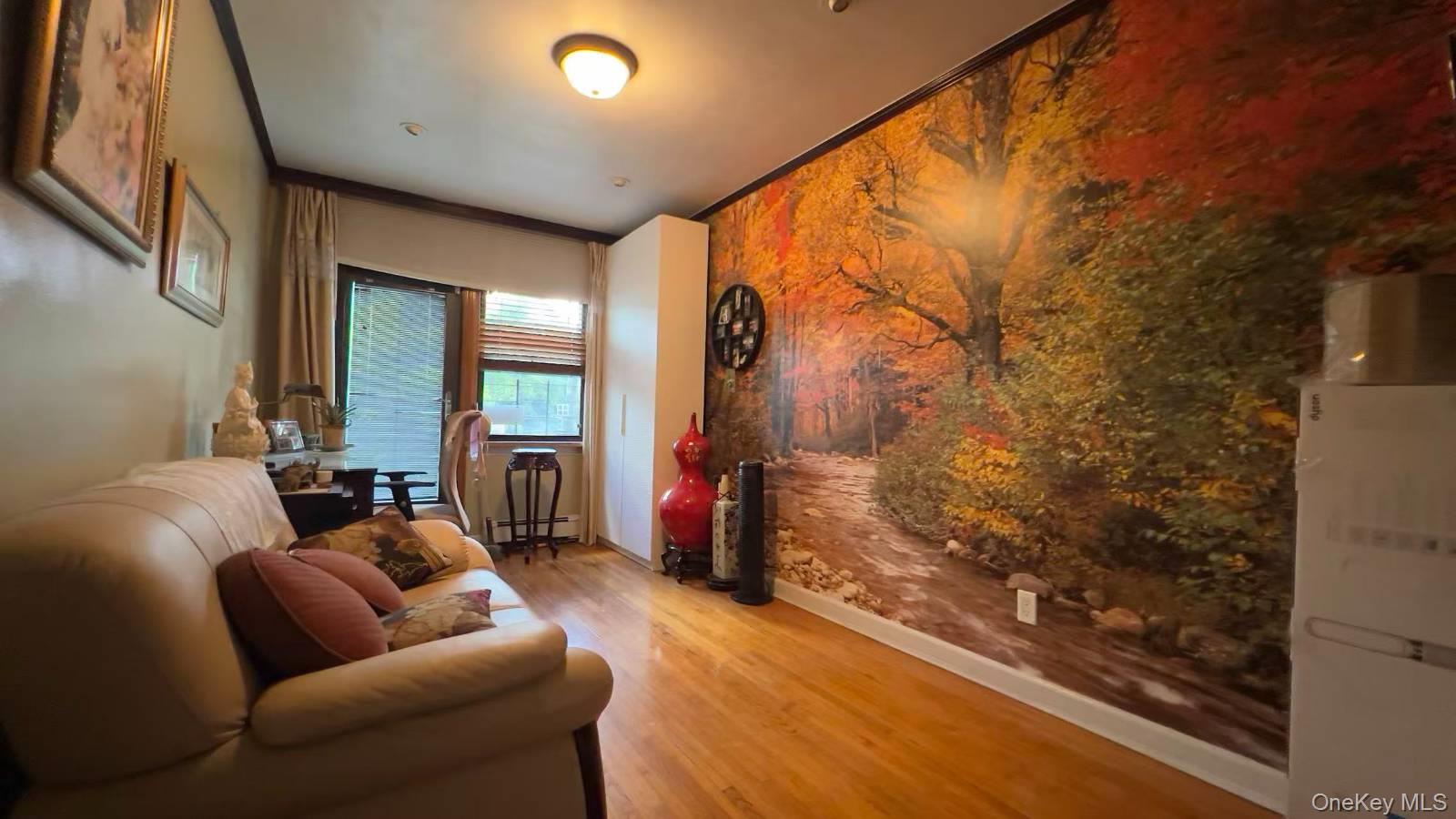 #2 photo, 6126 160th Street, Куинс ‖ Fresh Meadows , NY 11365