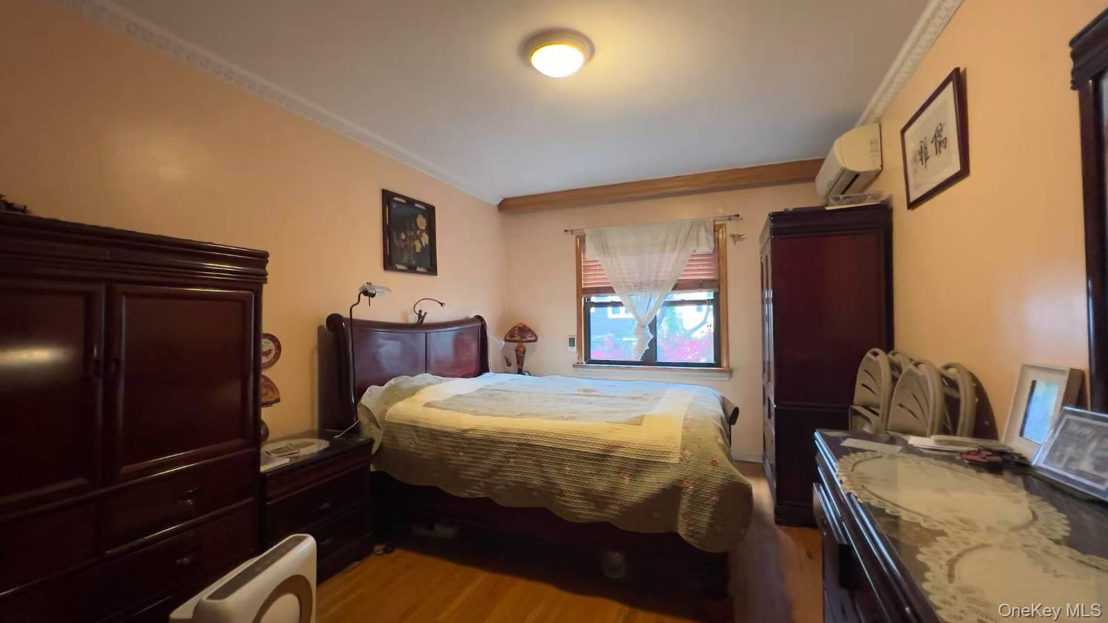 #7 photo, 6126 160th Street, Куинс ‖ Fresh Meadows , NY 11365