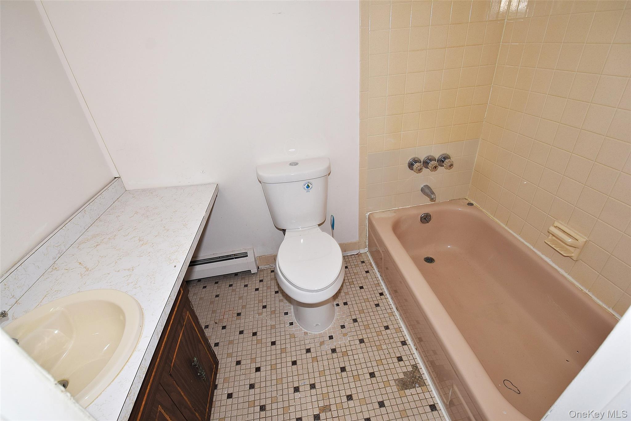 #11 photo, 54 Grand Street, Massapequa , NY 11758