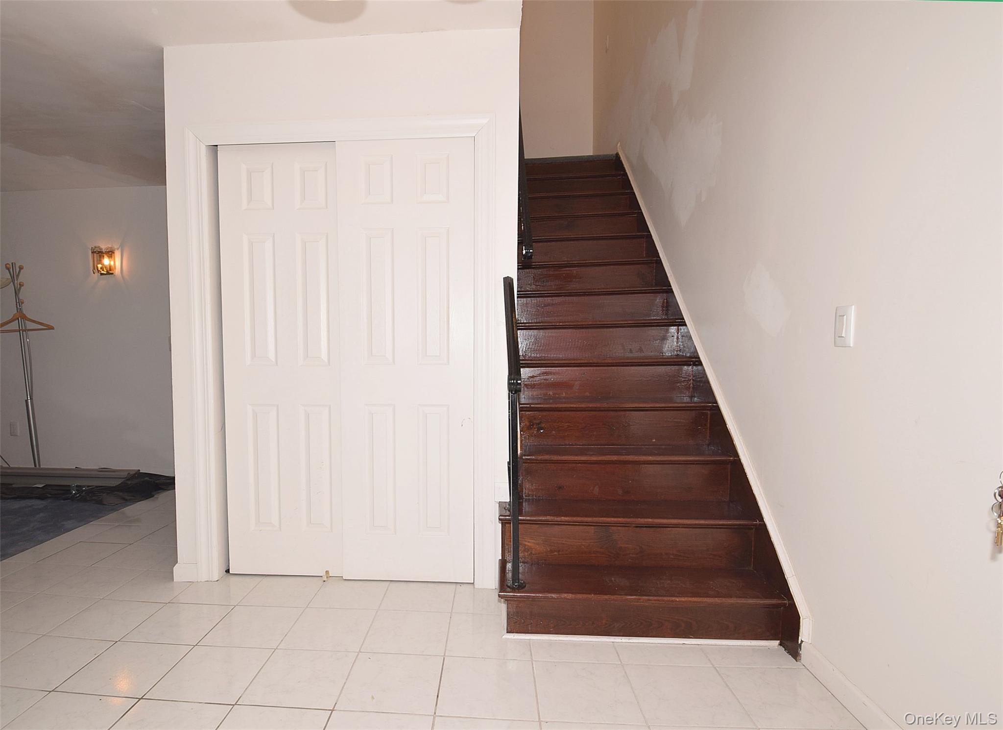 #4 photo, 54 Grand Street, Massapequa , NY 11758