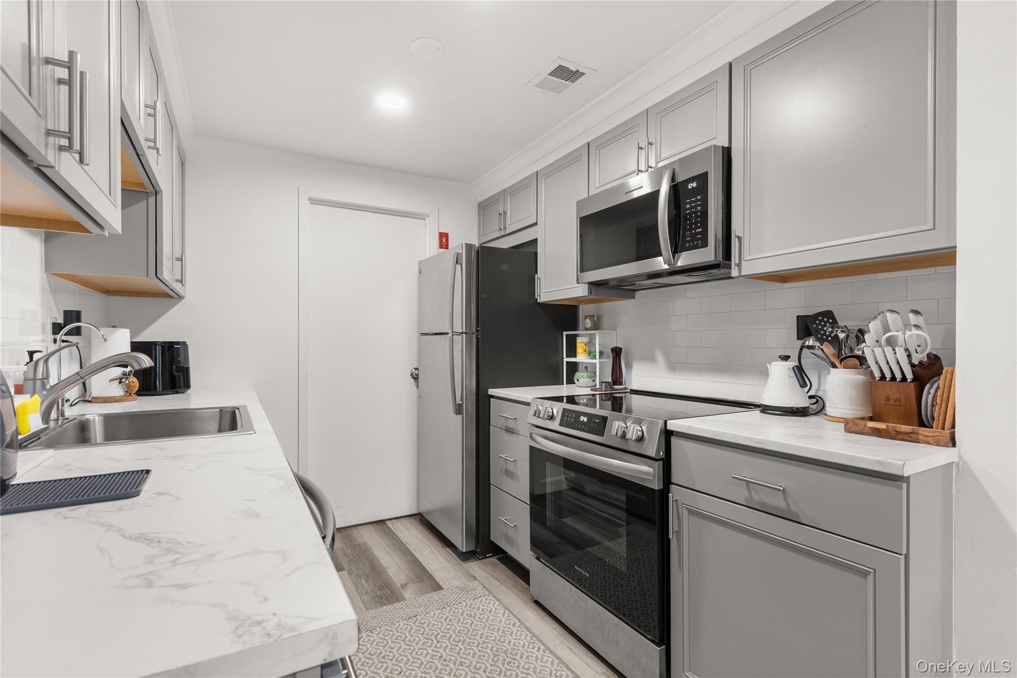 #7 photo, 87 Birchwood Road, מחוז סאפוק Medford , NY 11763