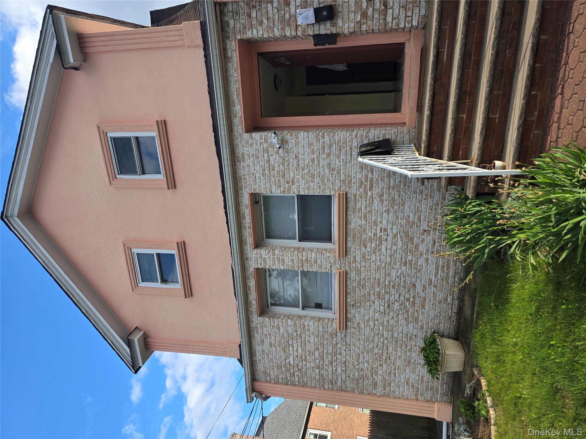 #1 photo, 18014 144th Avenue, जमैका Springfield Gardens , NY 11434