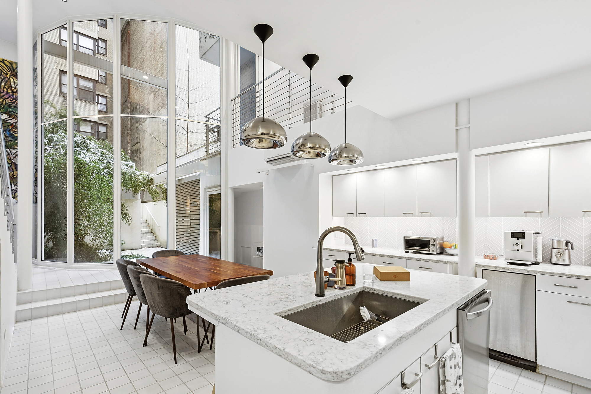 #6 photo, 22 E 81st Street, Манхэттен ‖ Upper East Side , NY 10028