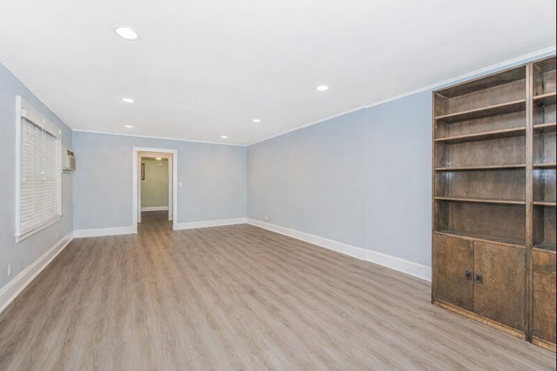 #15 photo, 2644 E 27TH Street, Бруклин ‖ Sheepshead Bay , NY 11235