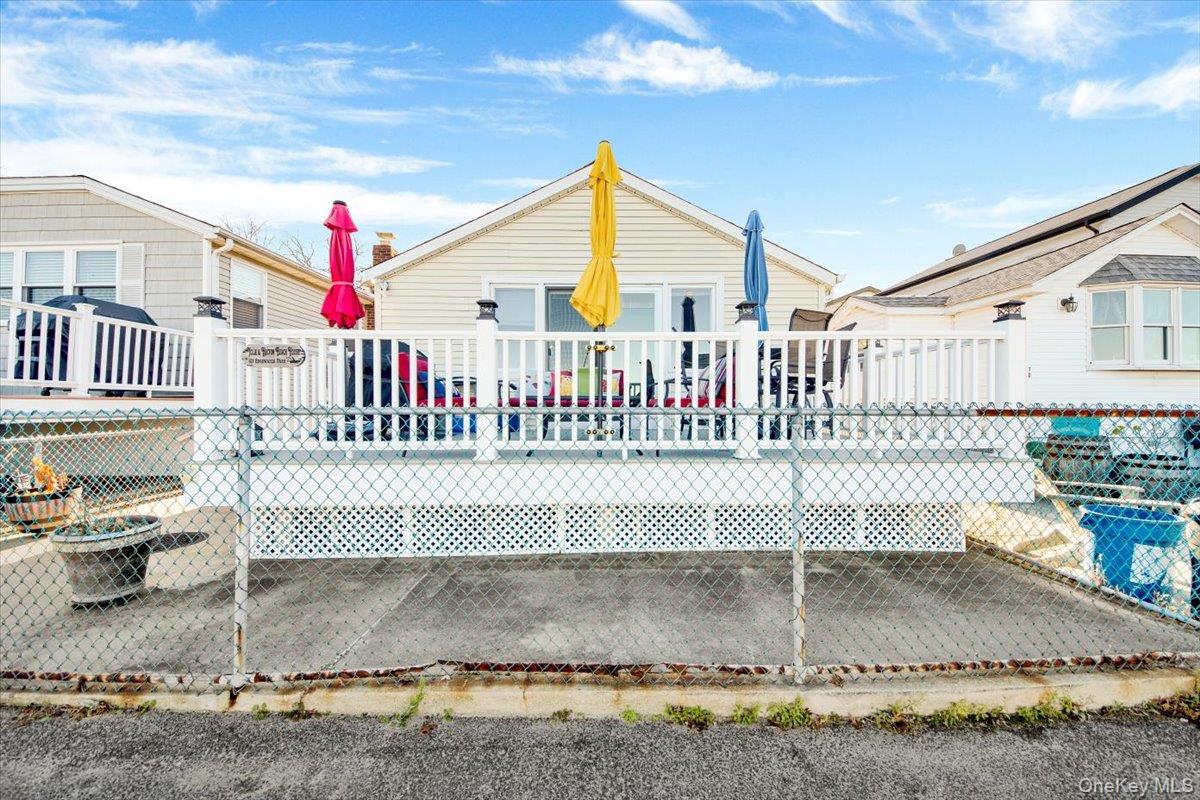 #1 photo, 6 Edgewater Park, ब्रोंक्स Bronx , NY 10465