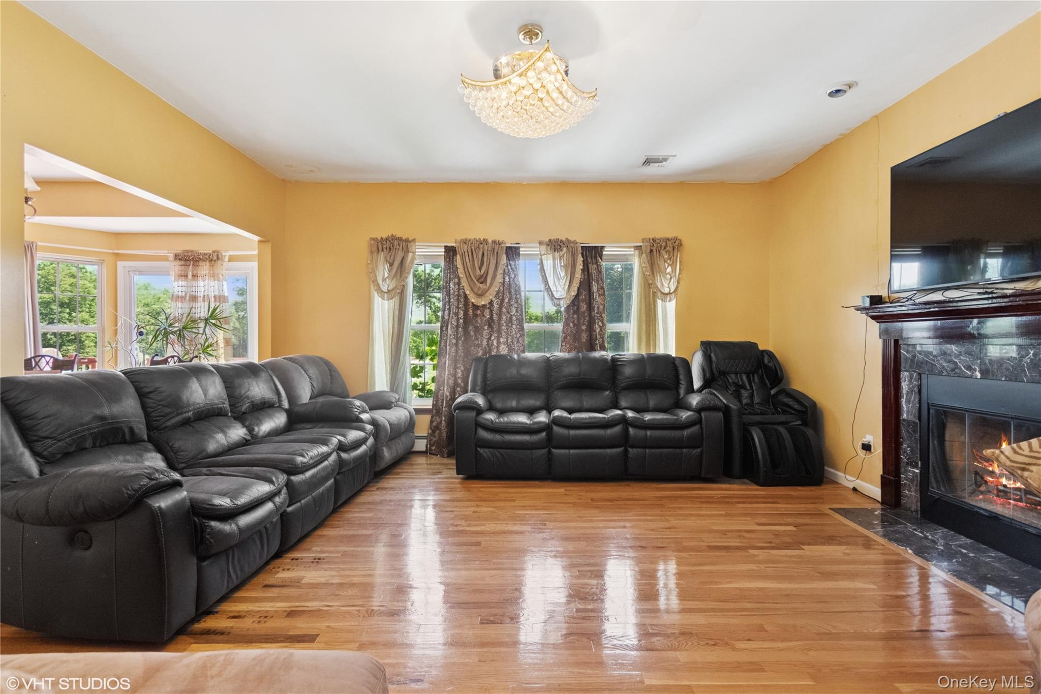 #14 photo, 10 Willys Court, Rock Tavern , NY 12575