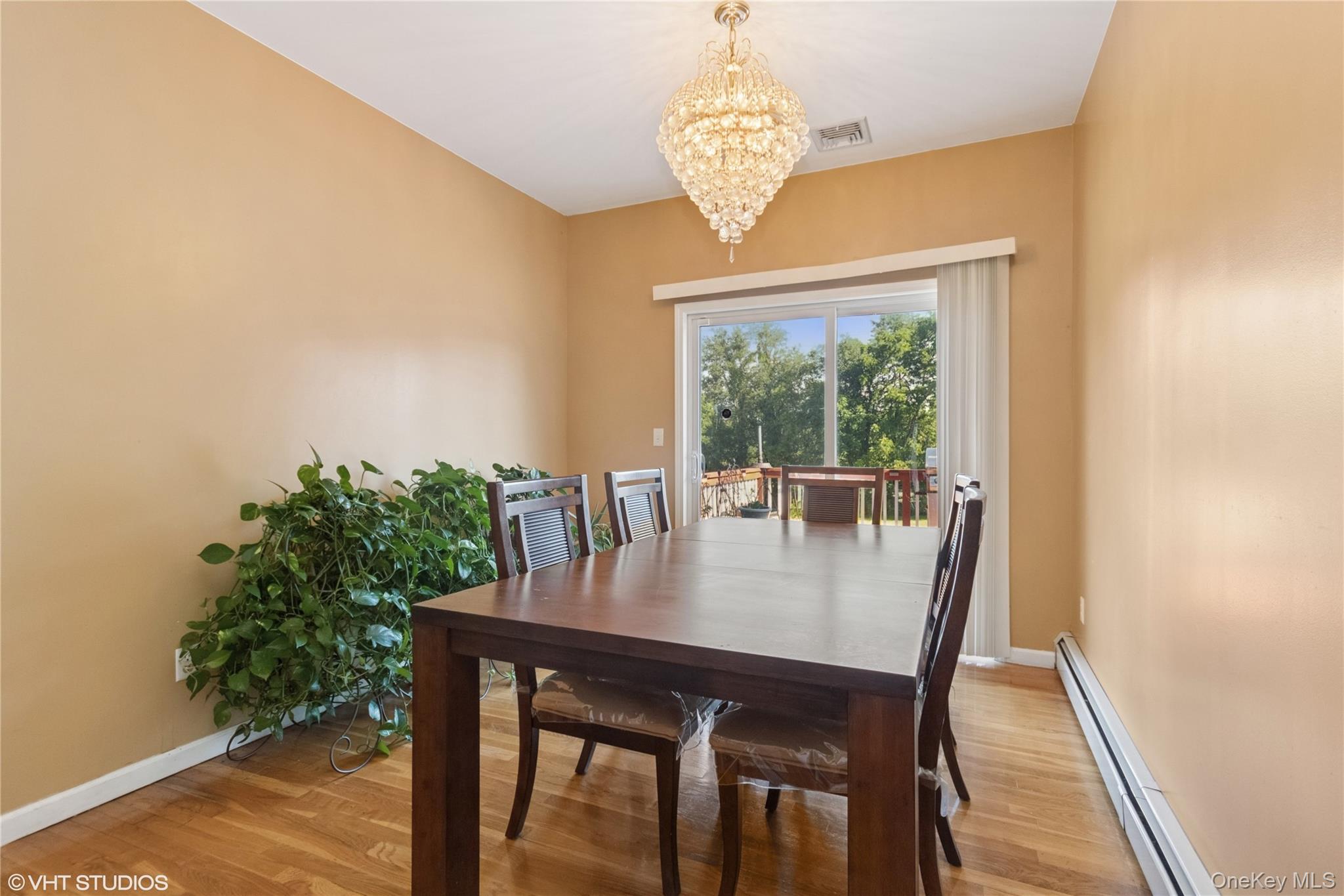 #18 photo, 10 Willys Court, Rock Tavern , NY 12575