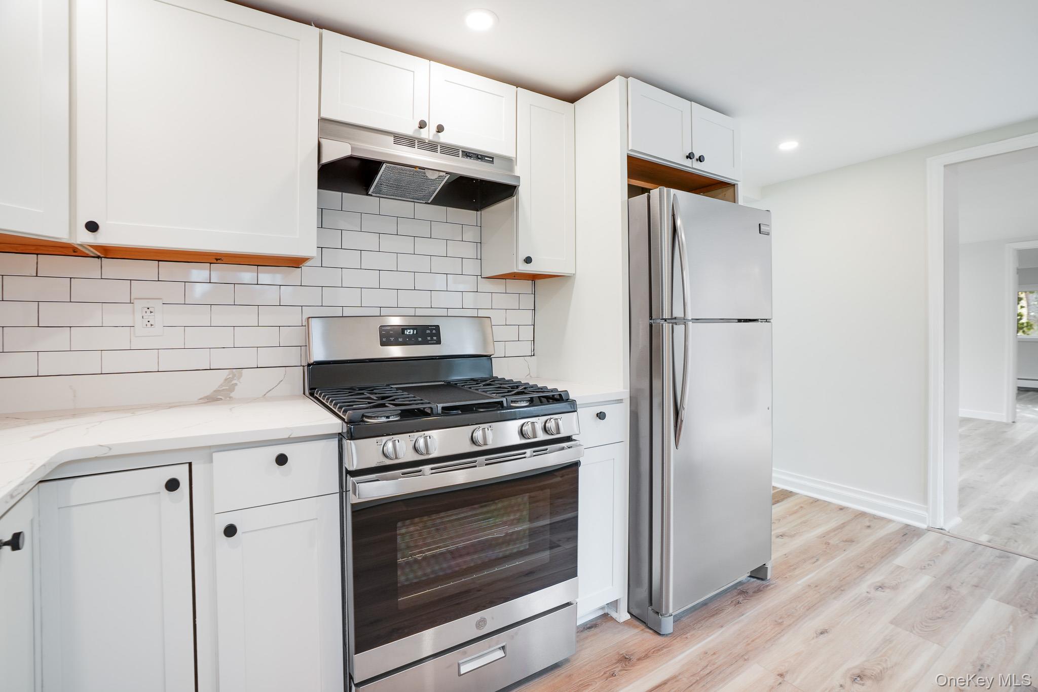 #10 photo, 3 Pond Road, Hyde Park , NY 12601