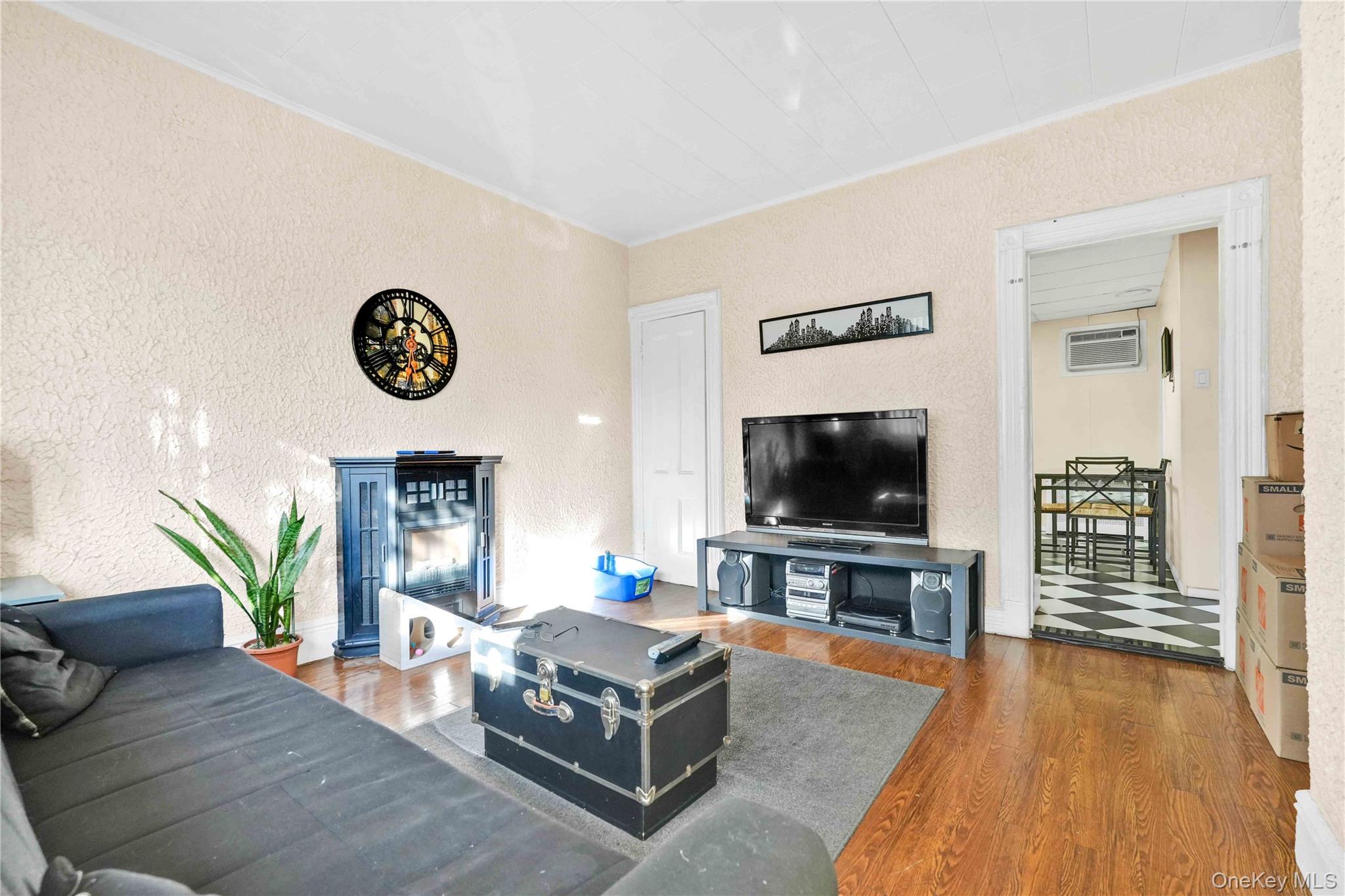 #11 photo, 9717 90th Street, कुईंस Ozone Park , NY 11416