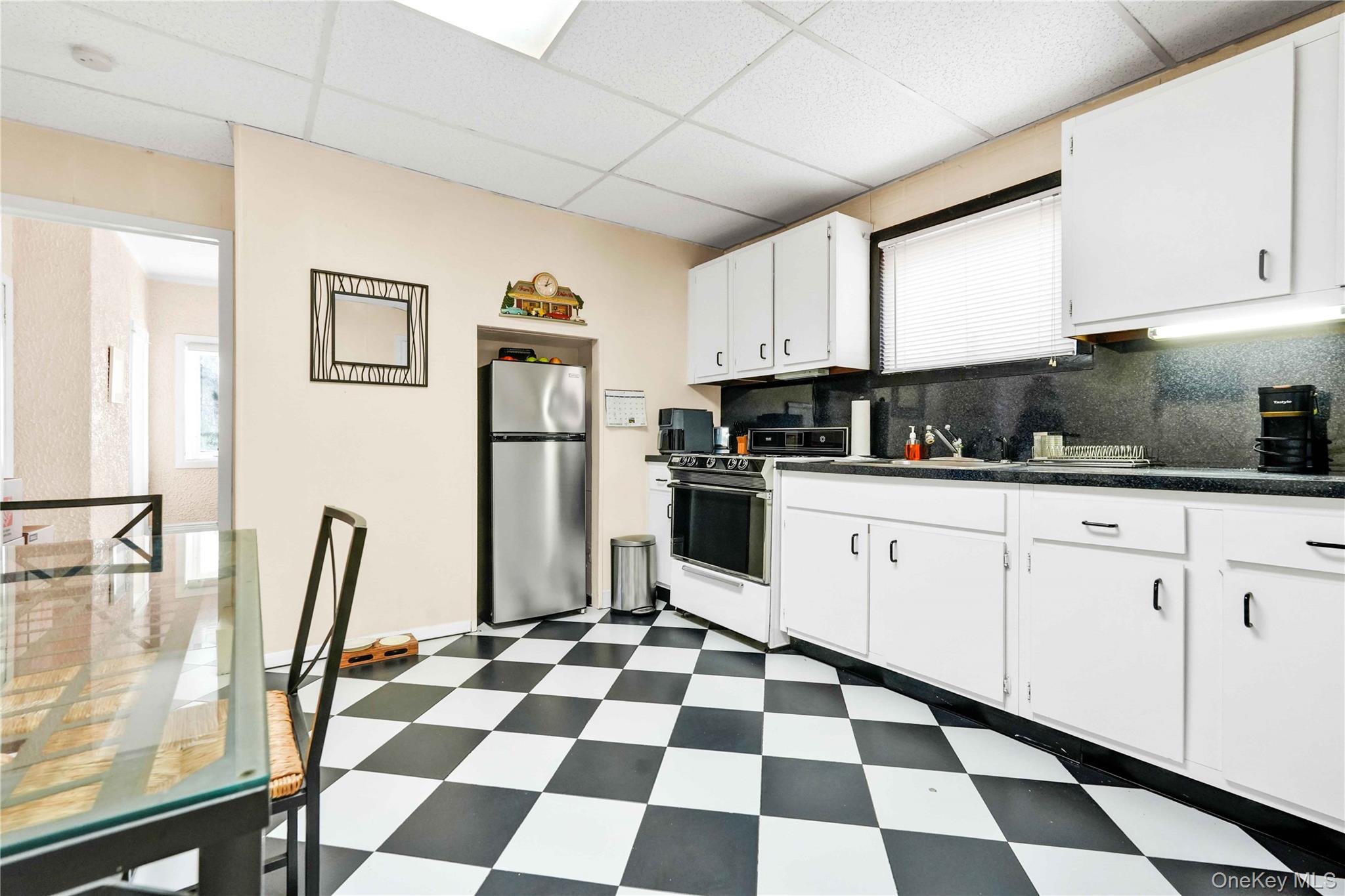 #15 photo, 9717 90th Street, कुईंस Ozone Park , NY 11416