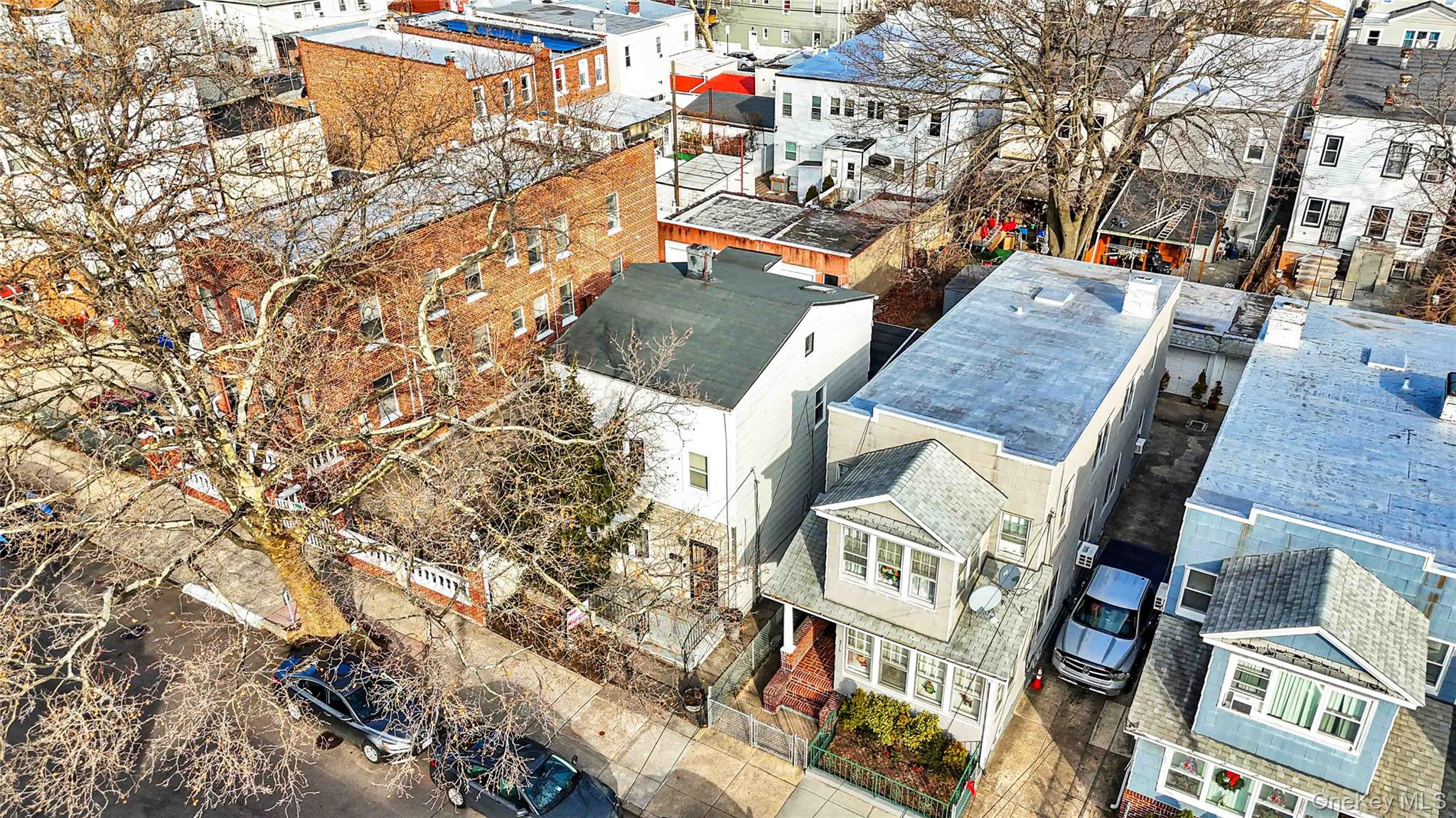 #5 photo, 9717 90th Street, कुईंस Ozone Park , NY 11416