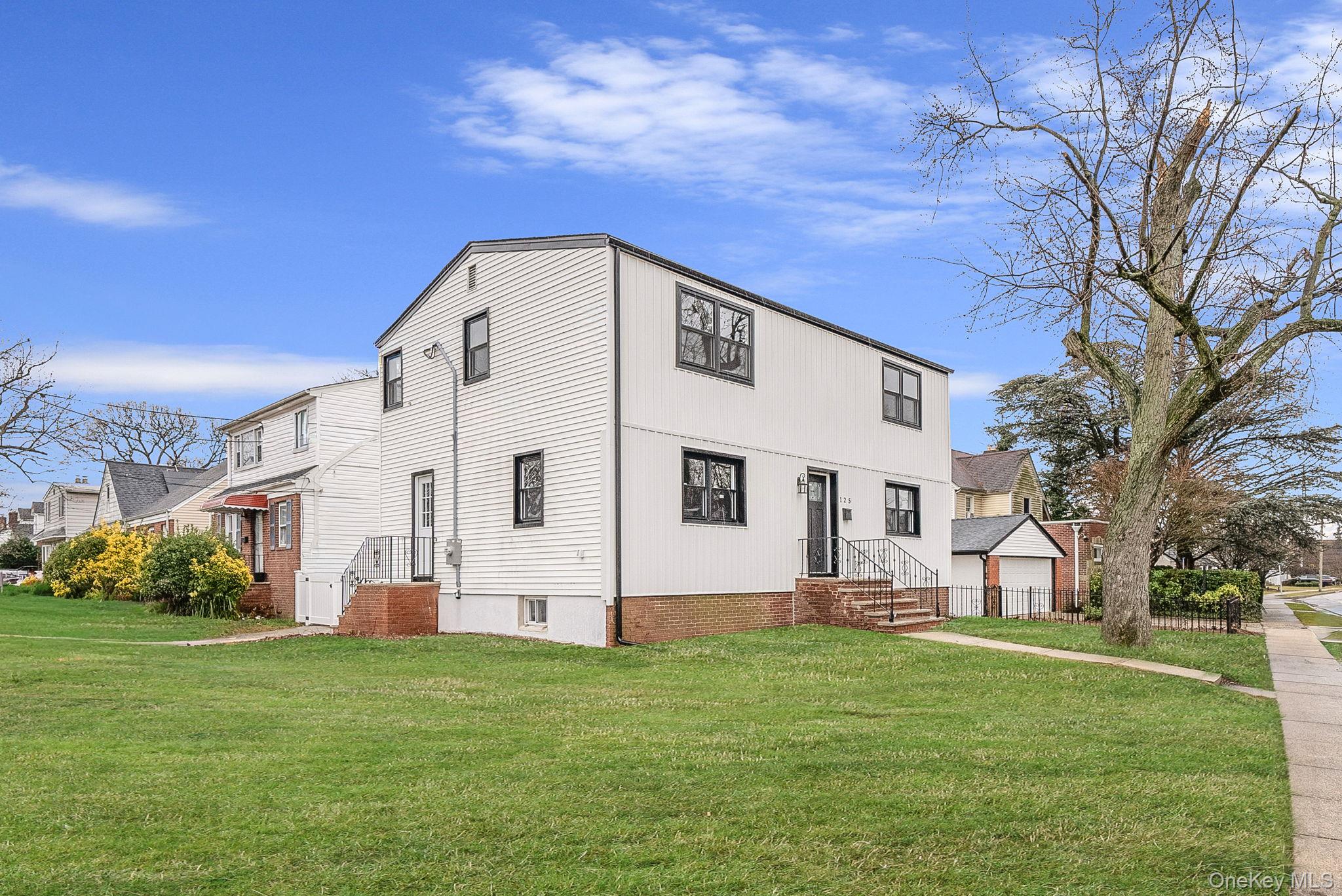 #3 photo, 125 Boden Avenue, Нассау ‖ Valley Stream , NY 11580