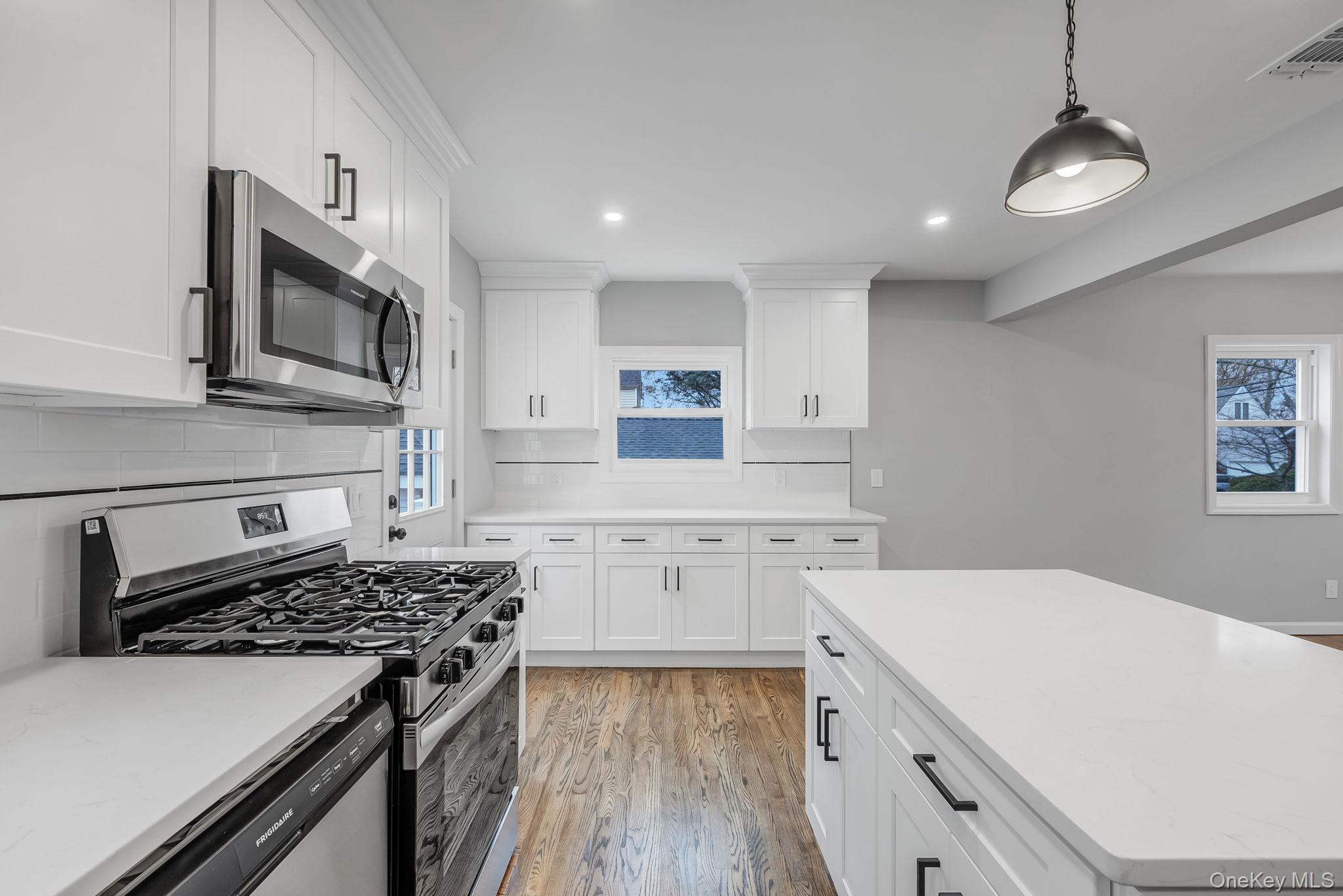 #9 photo, 125 Boden Avenue, Нассау ‖ Valley Stream , NY 11580