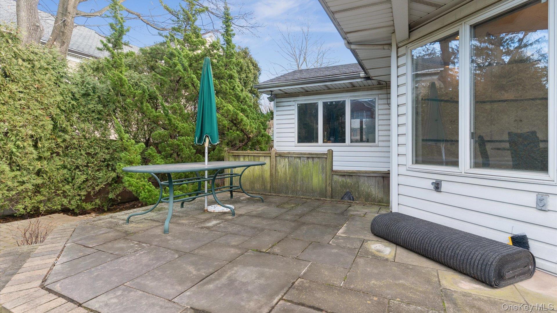 #8 photo, 178 Wildacre Avenue, नासाउ काउंटी Lawrence , NY 11559