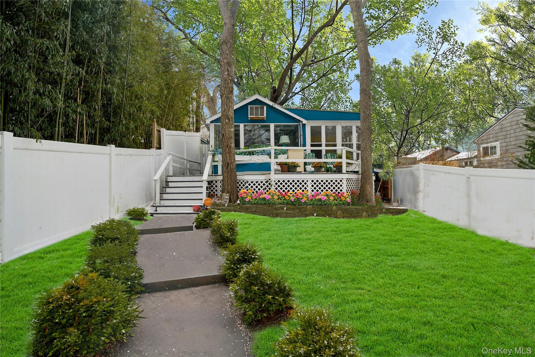 #19 photo, 74 Richardson Avenue, East Hampton , NY 11937