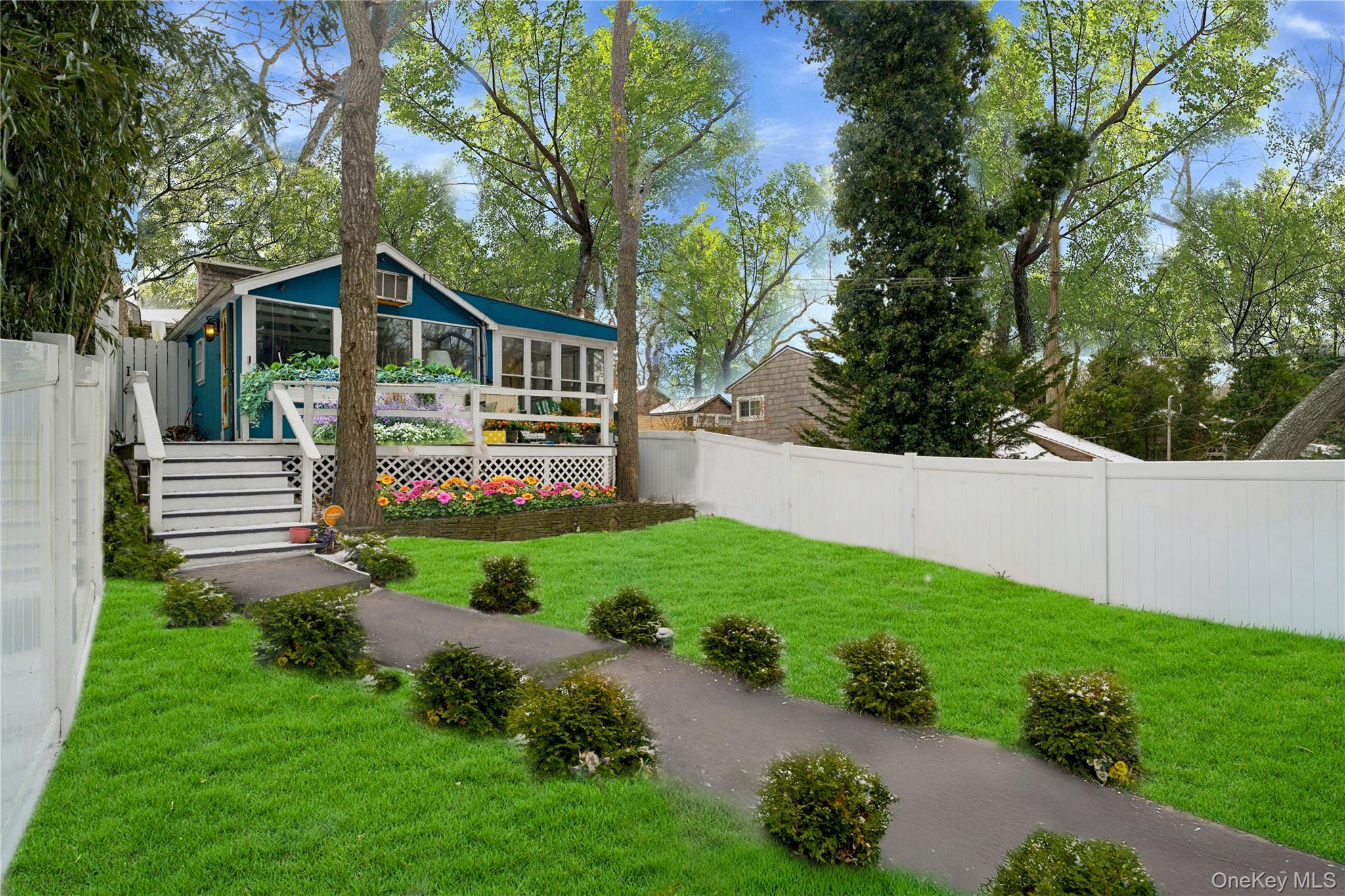 #20 photo, 74 Richardson Avenue, East Hampton , NY 11937