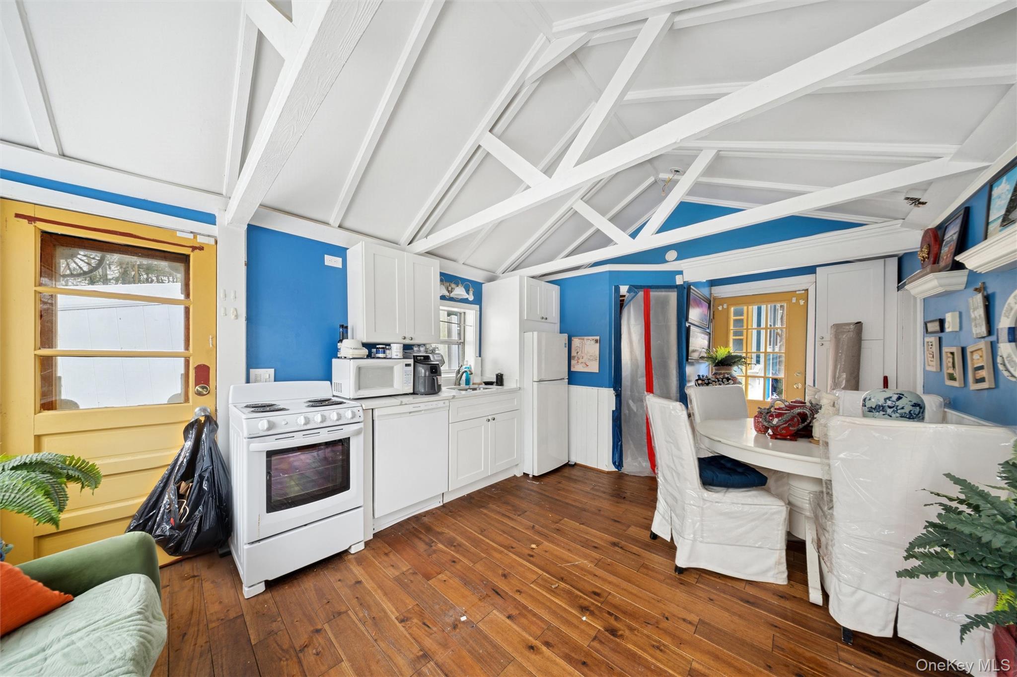 #3 photo, 74 Richardson Avenue, East Hampton , NY 11937