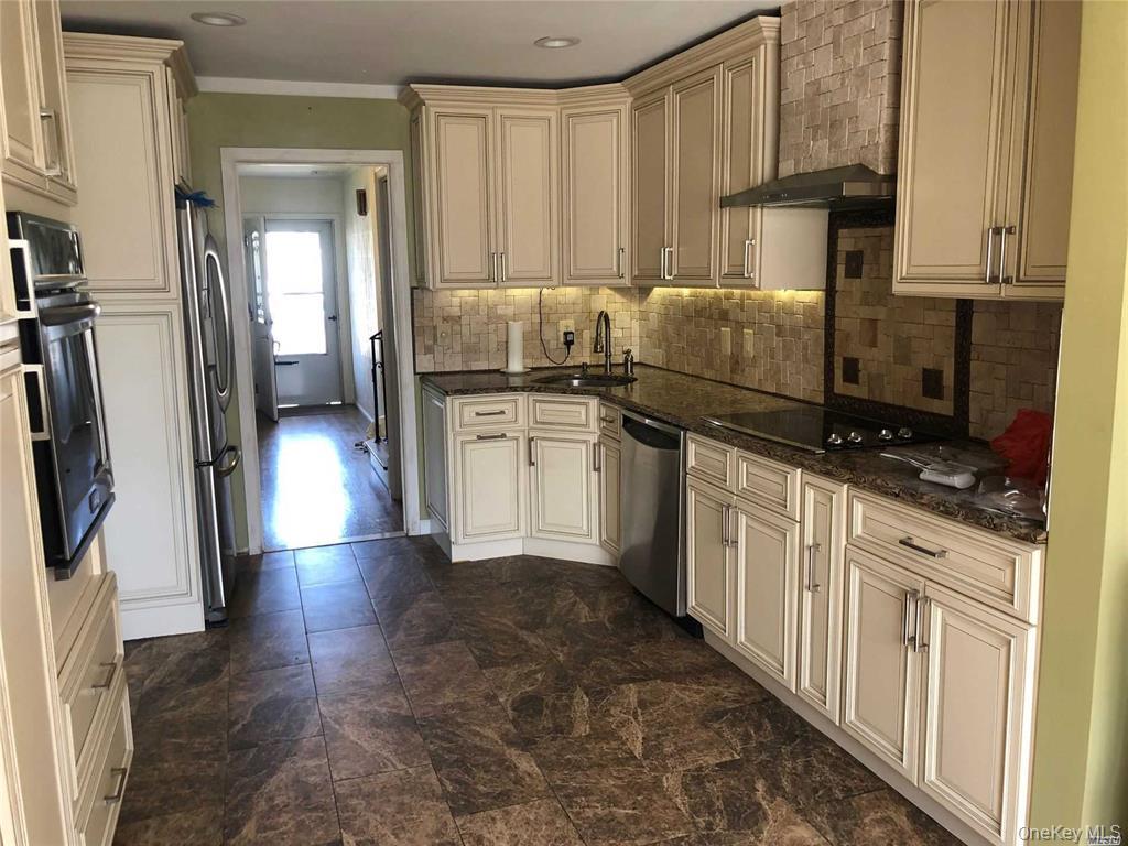 #10 photo, 563 Albemarle Place, מחוז נסאו Cedarhurst , NY 11516