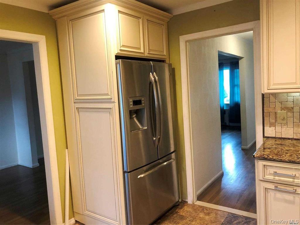 #12 photo, 563 Albemarle Place, מחוז נסאו Cedarhurst , NY 11516