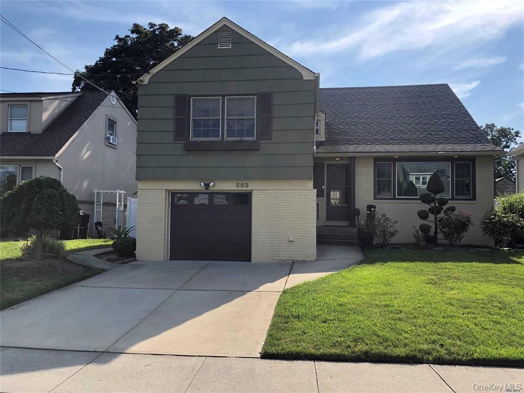 #3 photo, 563 Albemarle Place, מחוז נסאו Cedarhurst , NY 11516