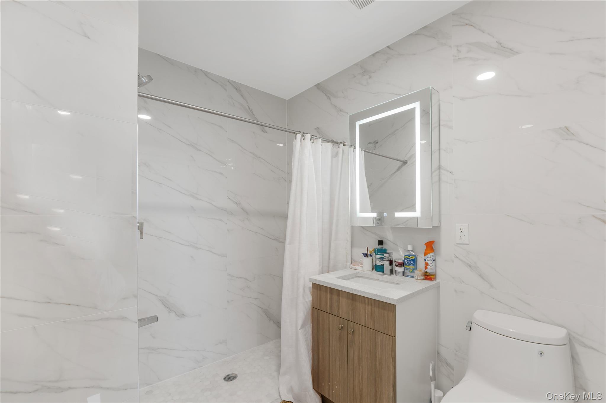 #7 photo, 88-08 Justice Avenue, कुईंस Elmhurst , NY 11373