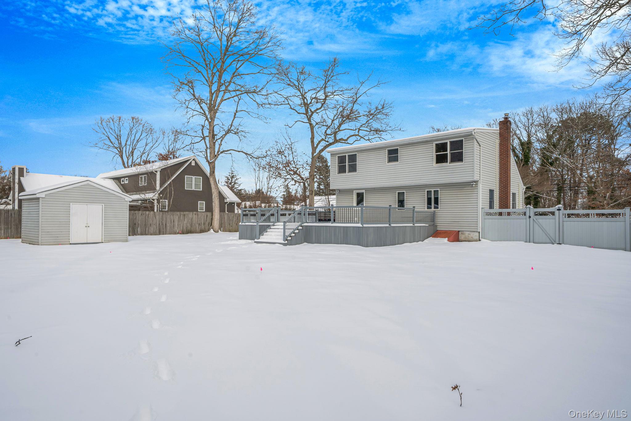 #4 photo, Bohemia, सफ़ोक काउंटी Bohemia , NY 11716