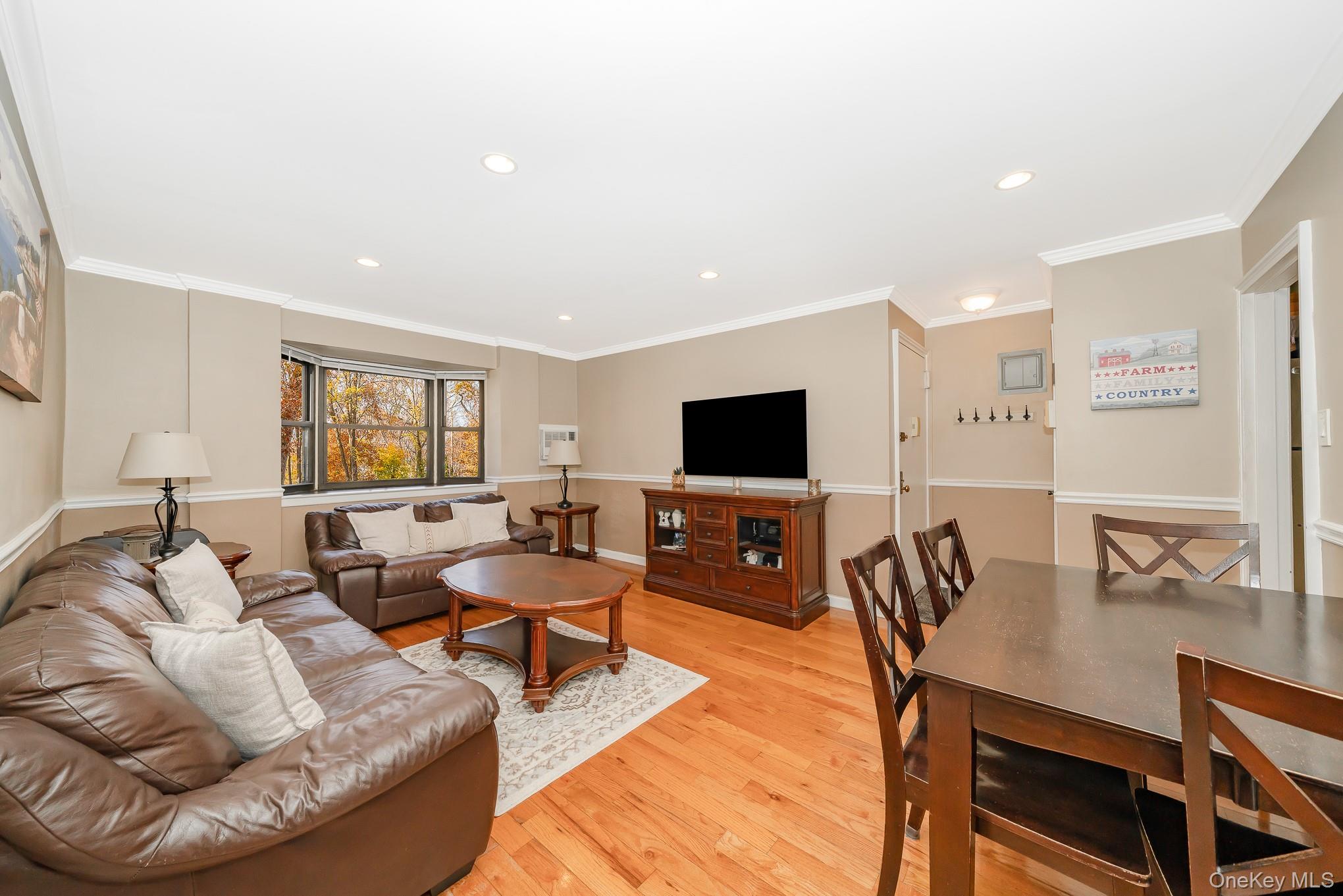 #5 photo, 86-40 155th, कुईंस Howard Beach , NY 11414