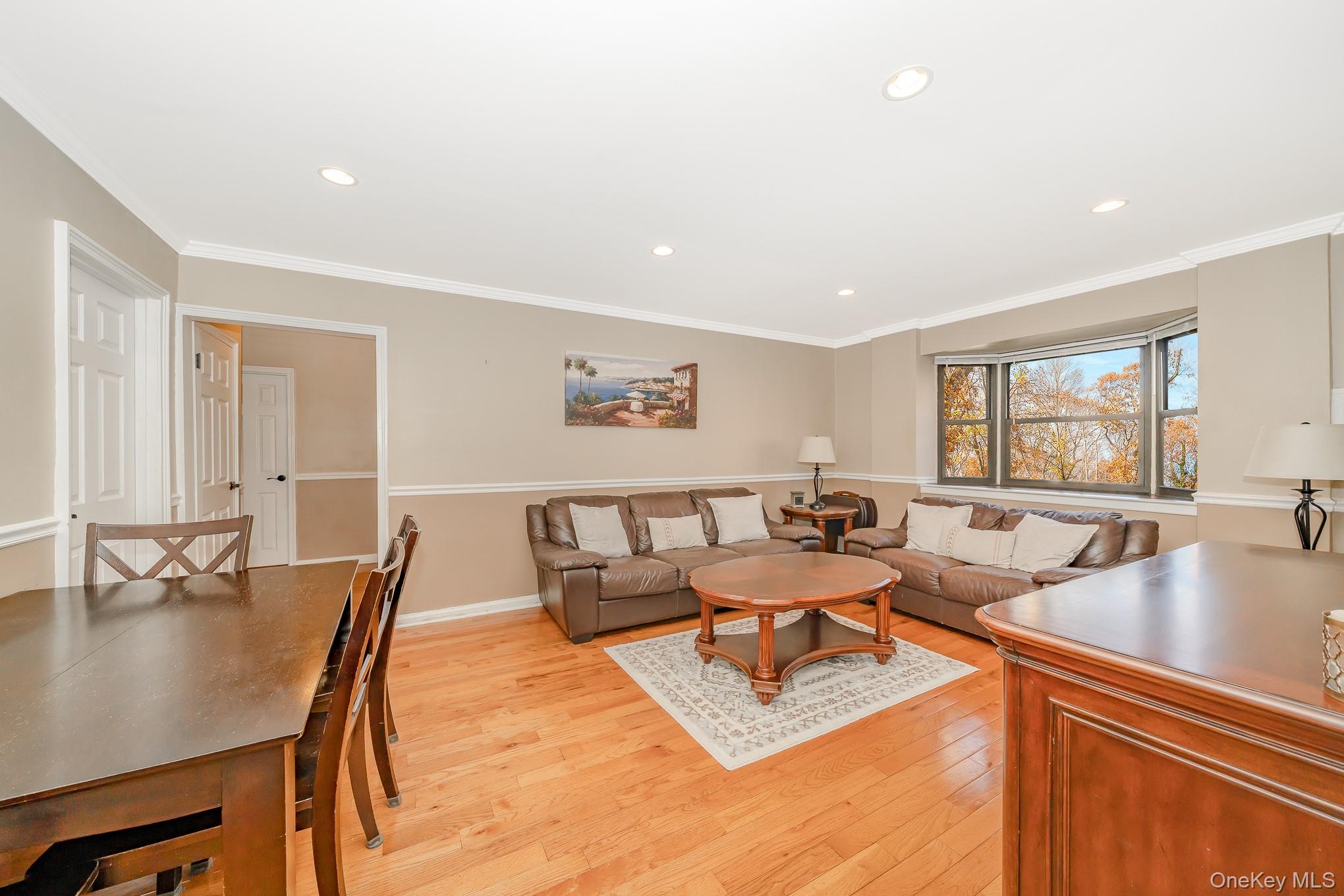 #9 photo, 86-40 155th, कुईंस Howard Beach , NY 11414