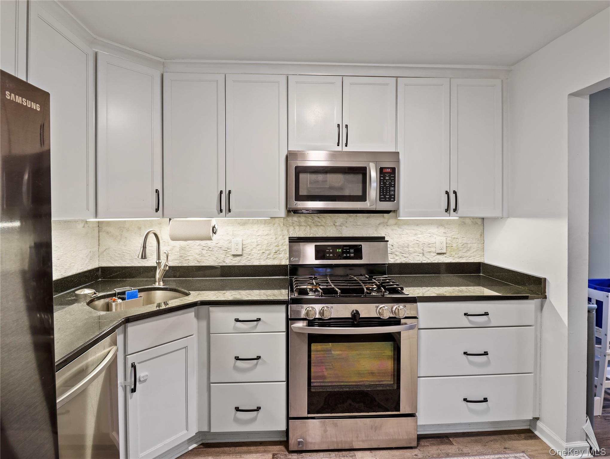 #5 photo, 120 Parkside, Suffern , NY 10901