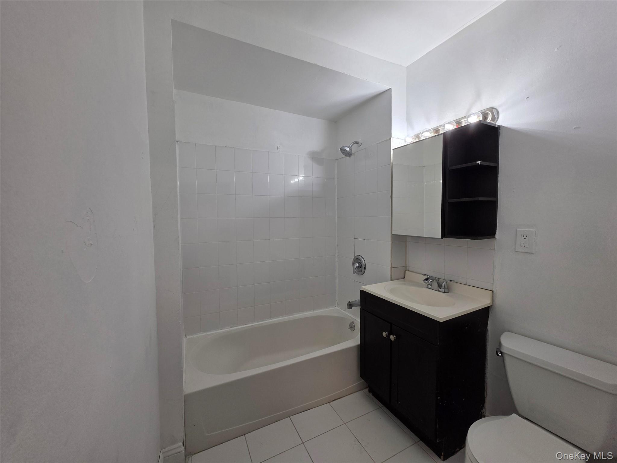 #10 photo, 190 Winnikee Avenue, Poughkeepsie , NY 12601