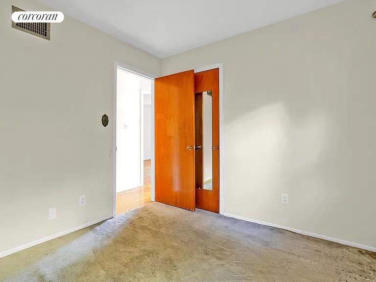 #15 photo, Jamaica Estates, קווינס Jamaica Estates , NY 11432