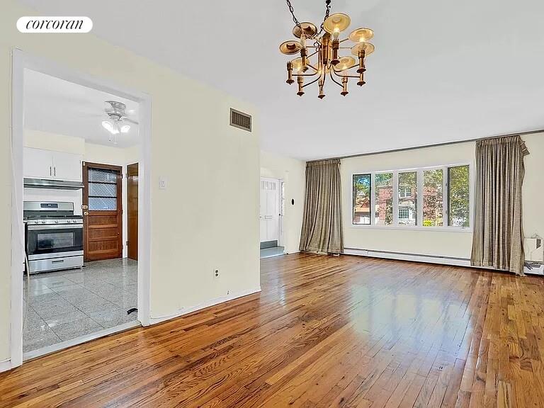 #6 photo, Jamaica Estates, קווינס Jamaica Estates , NY 11432